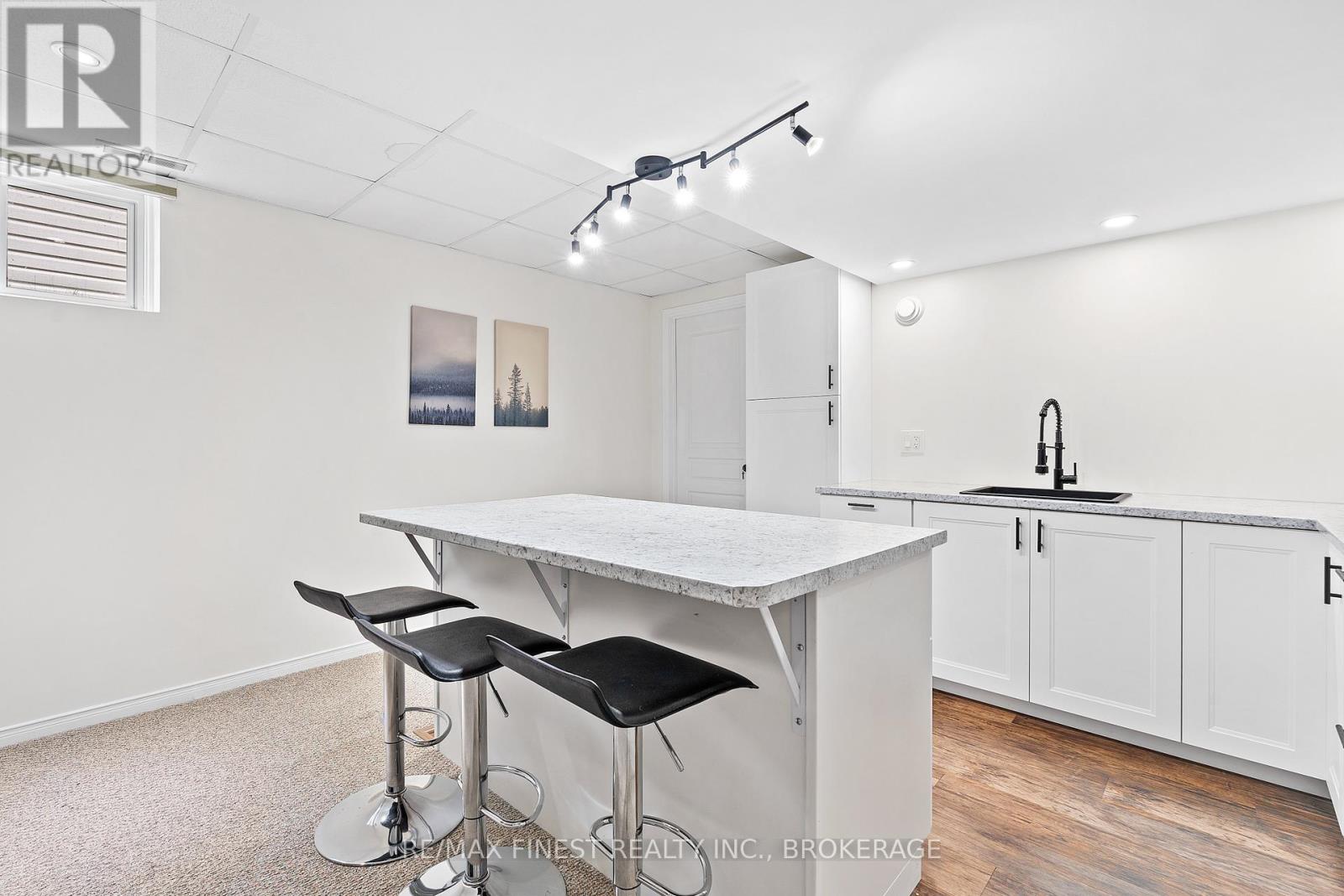 995 Swanfield Street, Kingston, Ontario K7M 0A6 - Photo 32 - X12368283