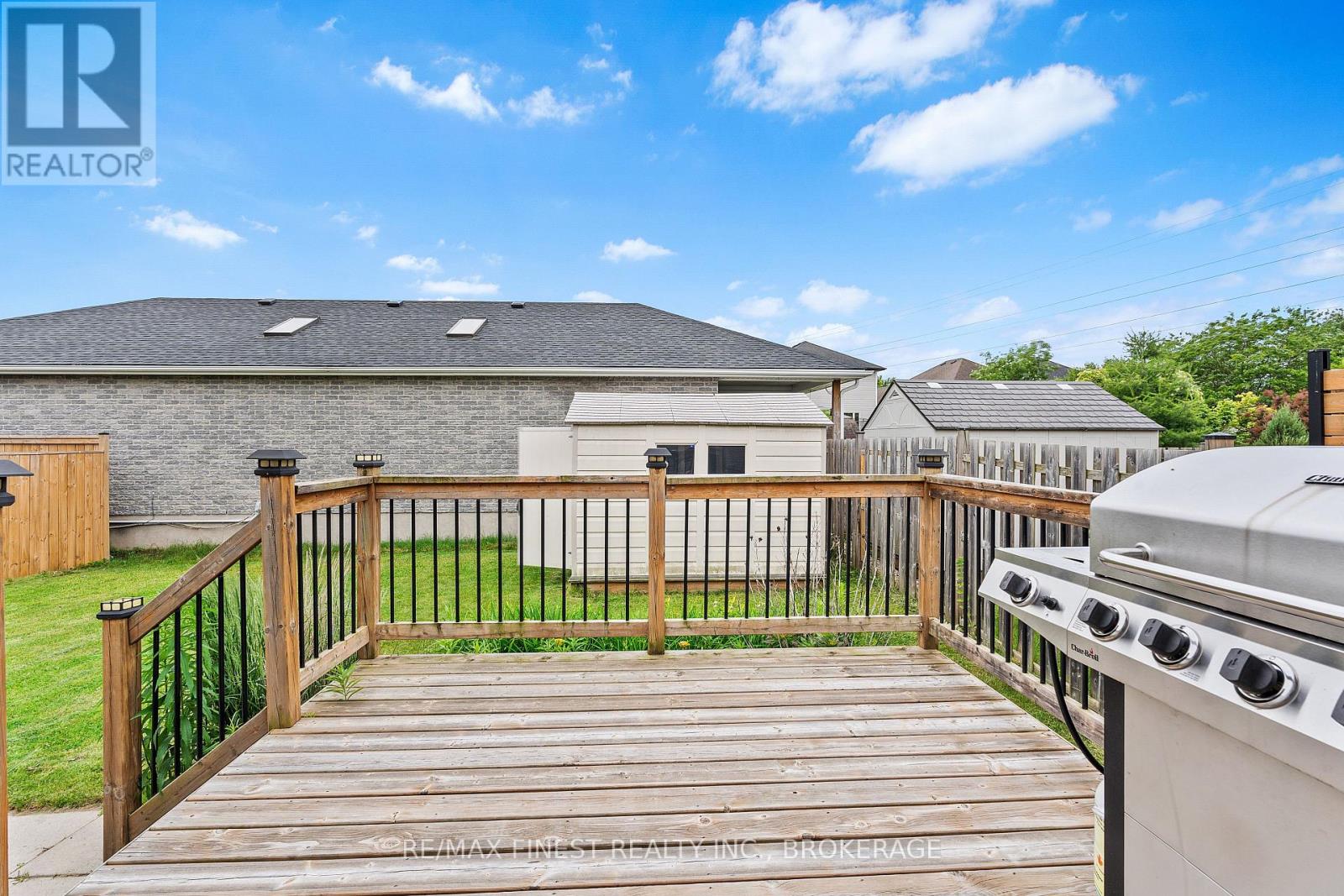 995 Swanfield Street, Kingston, Ontario K7M 0A6 - Photo 37 - X12368283