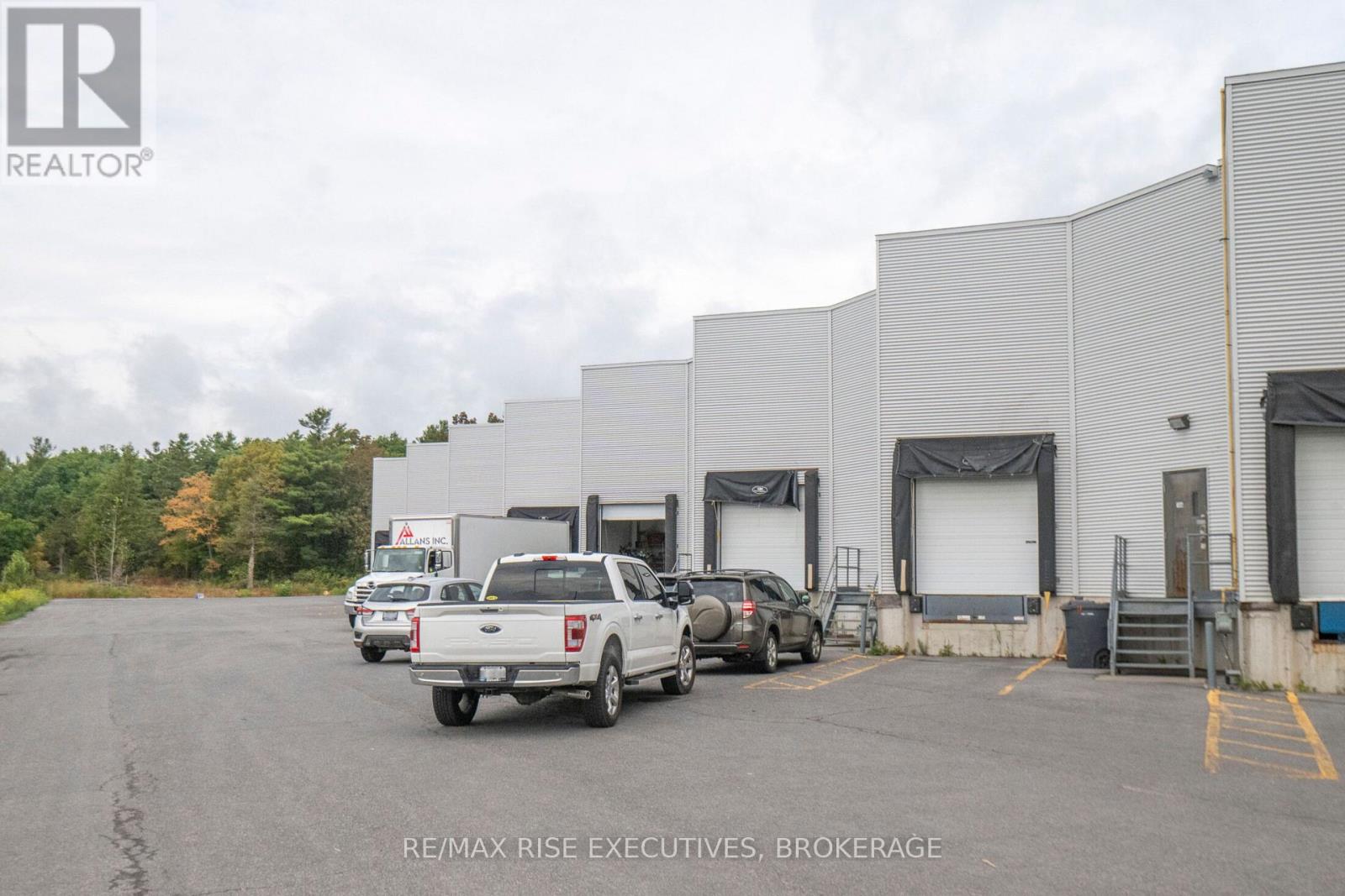 105 - 1225 Gardiners Road, Kingston, Ontario  K7P 0G3 - Photo 12 - X12368416