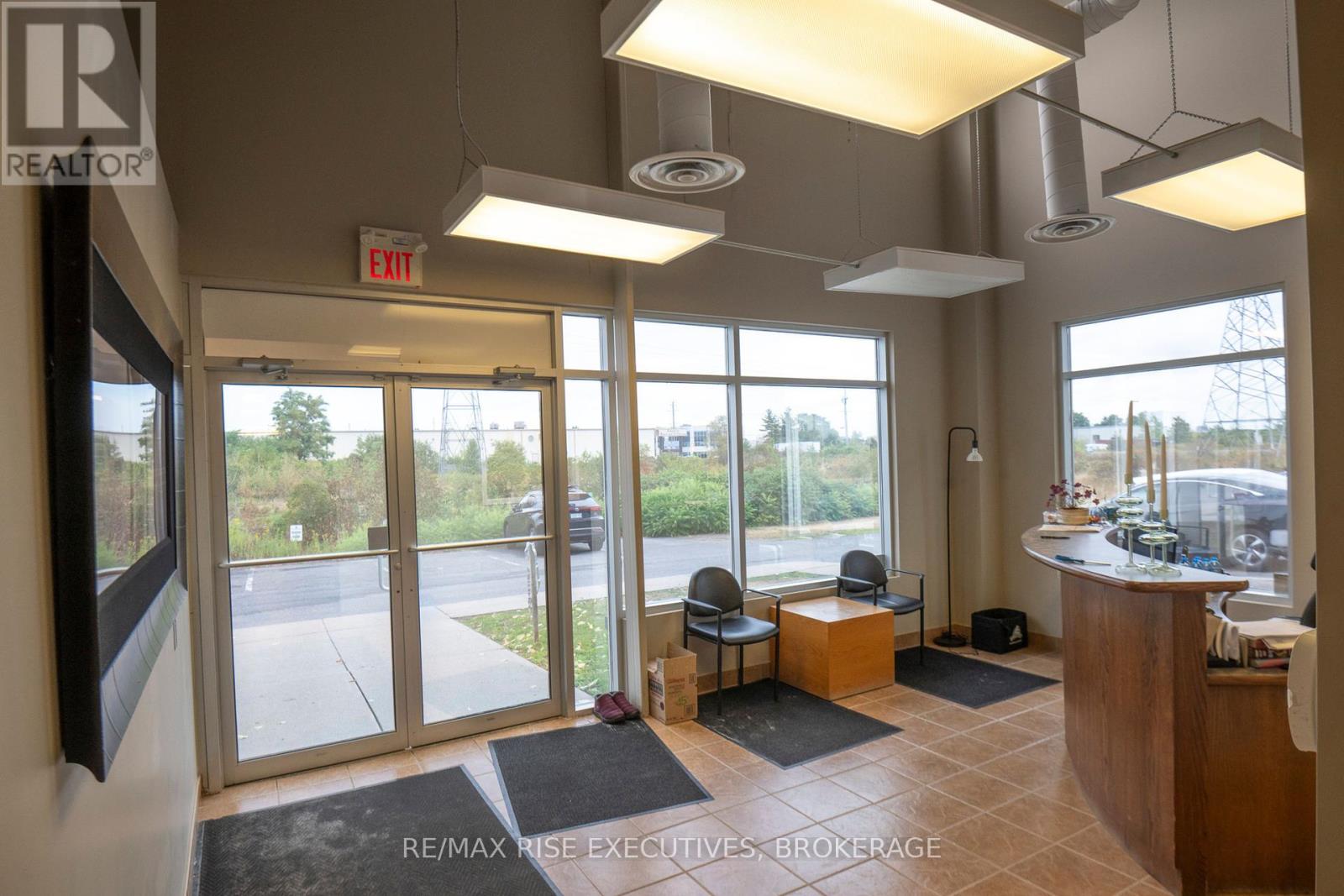 105 - 1225 Gardiners Road, Kingston, Ontario  K7P 0G3 - Photo 6 - X12368416