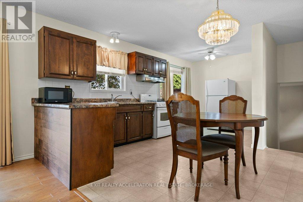 28 Sunset Crescent, Greater Napanee, Ontario  K7R 2G5 - Photo 11 - X12371340