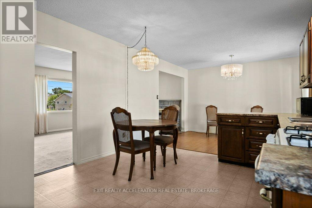 28 Sunset Crescent, Greater Napanee, Ontario  K7R 2G5 - Photo 13 - X12371340