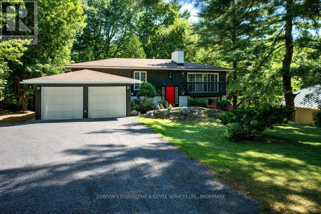 32 VILLAGE ESTATES ROAD, Leeds and the Thousand Islands, Ontario