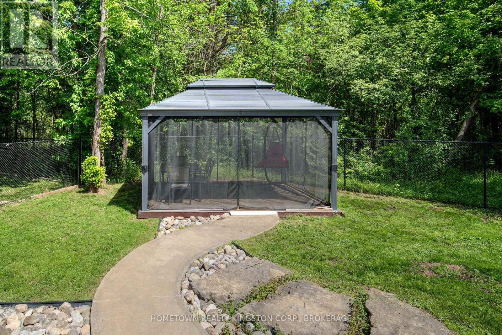 199 Kelly's Road, Rideau Lakes, Ontario K7A 4S5 - Photo 10 - X12375321