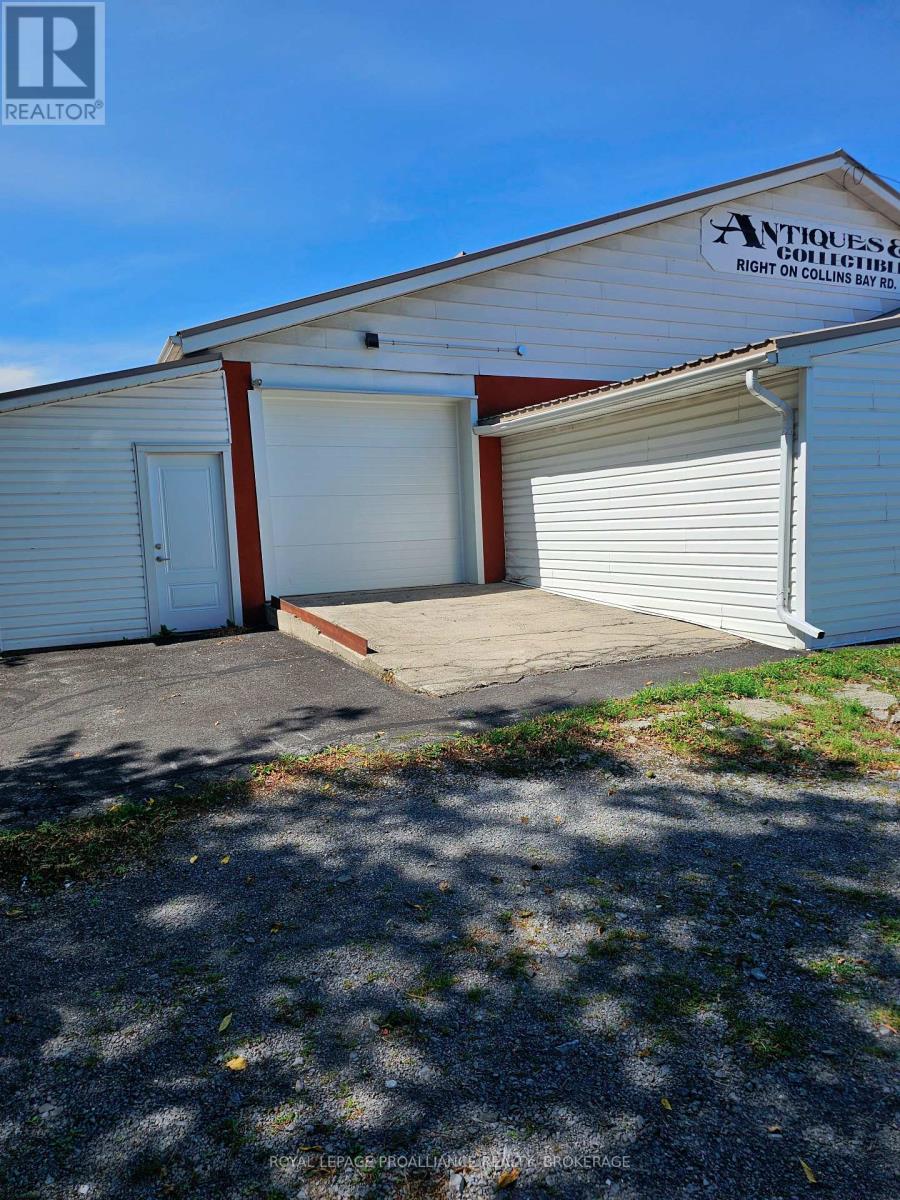 666 Collins Bay Road, Kingston, Ontario K7M 7E9 - Photo 19 - X12375565