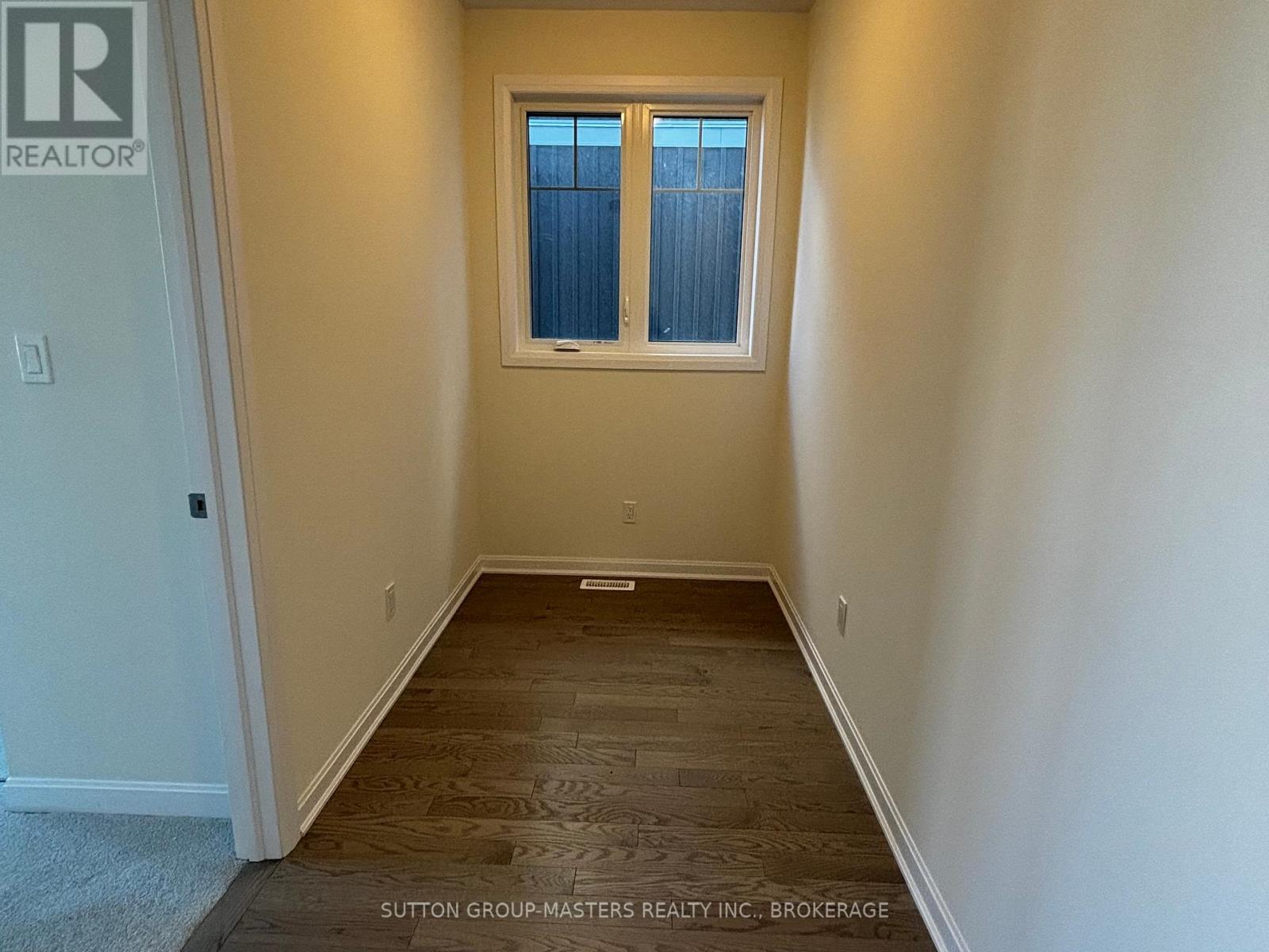 46 Oakmont Drive, Loyalist, Ontario  K0H 1G0 - Photo 19 - X12379120