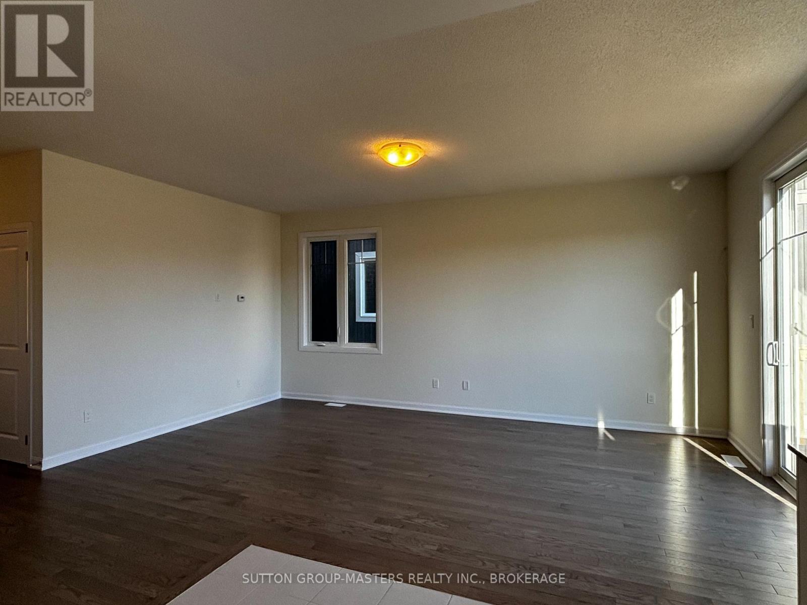 46 Oakmont Drive, Loyalist, Ontario  K0H 1G0 - Photo 8 - X12379120