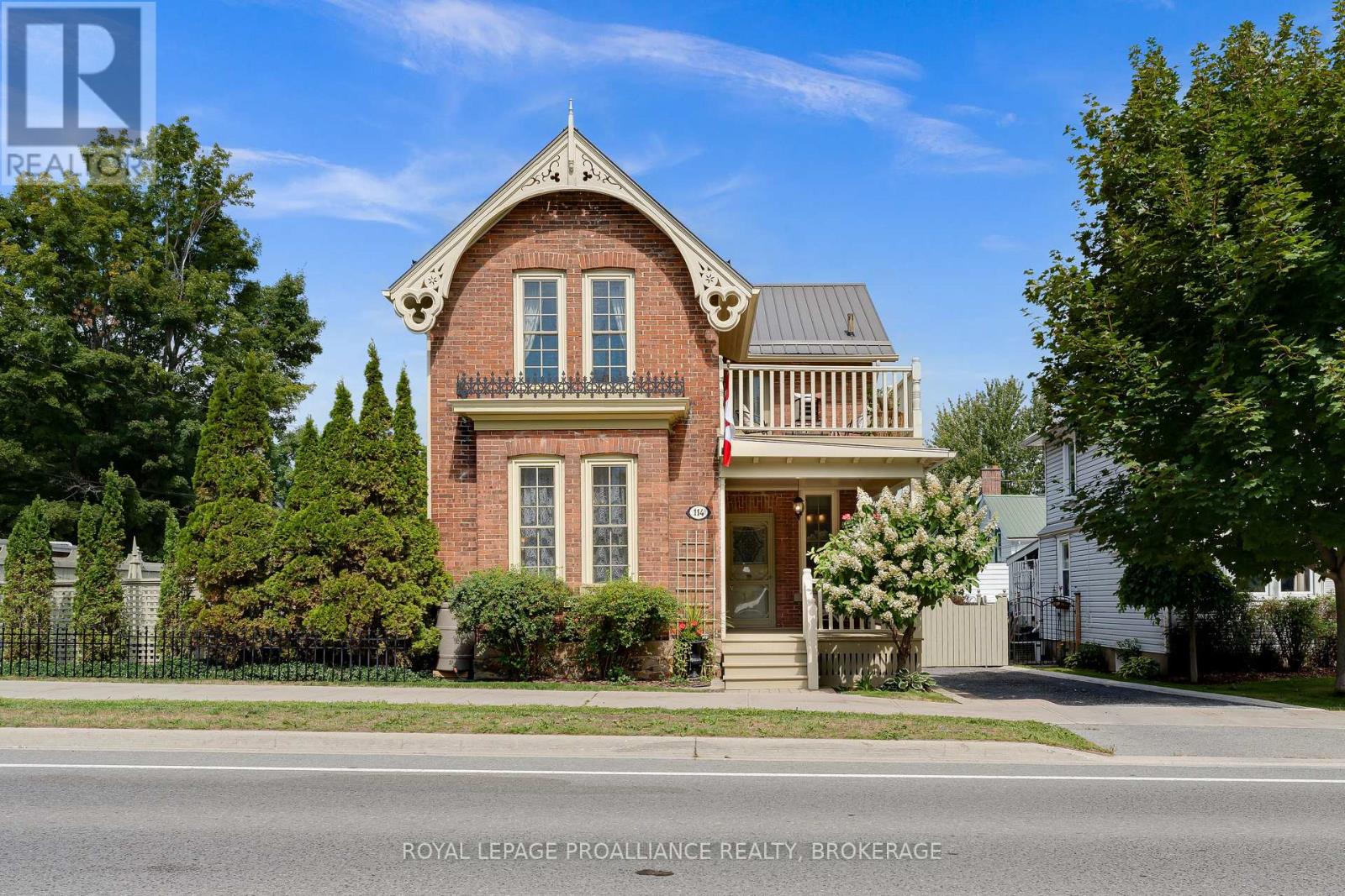 114 KING STREET W, Gananoque, Ontario