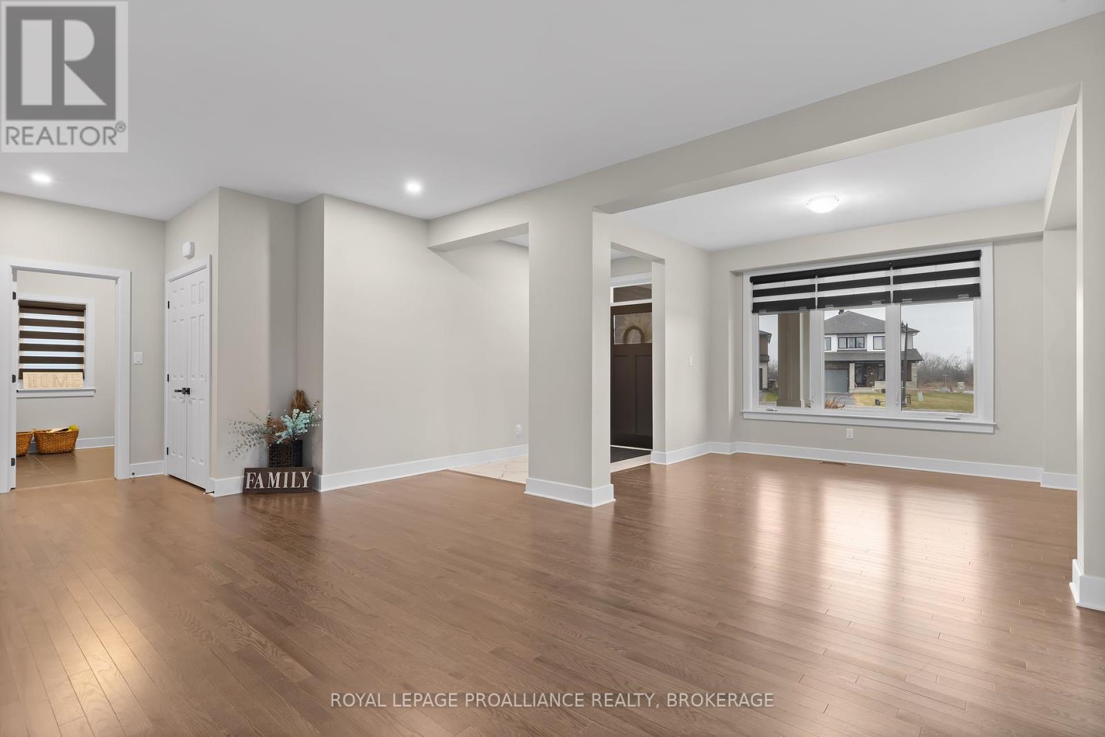 1601 Willow Court, Kingston, Ontario  K7P 0S6 - Photo 10 - X12380859