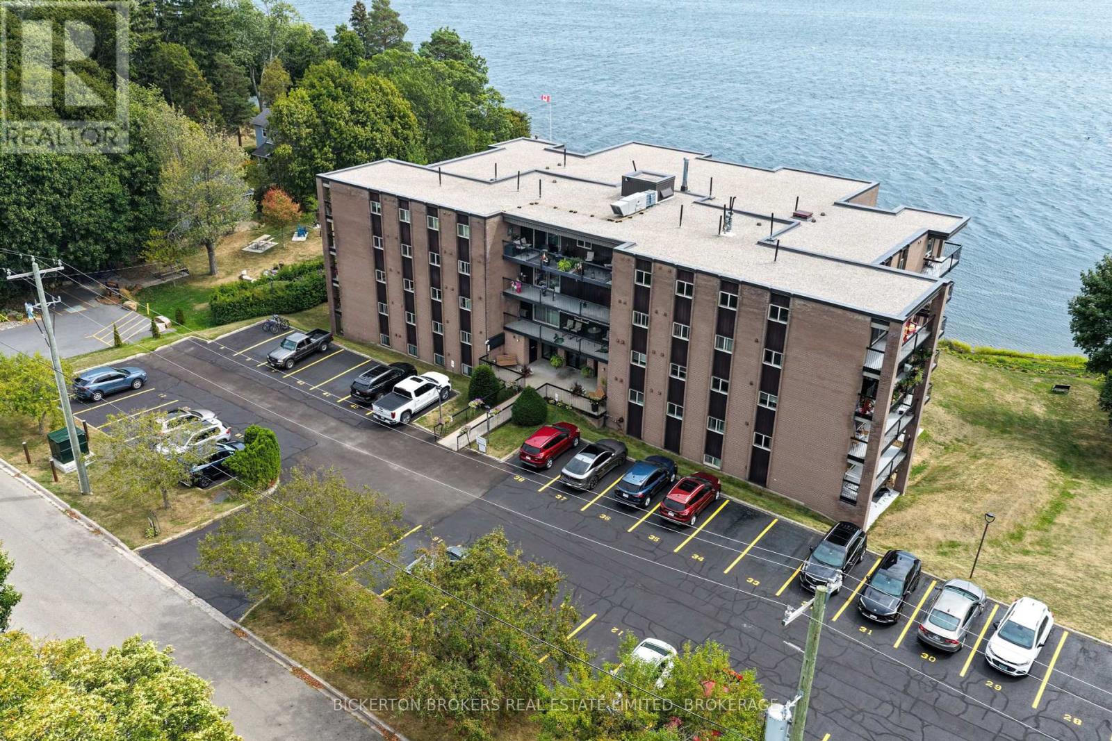 301 - 610 William Street S, Gananoque, Ontario K7G 3A4 - Photo 2 - X12381132