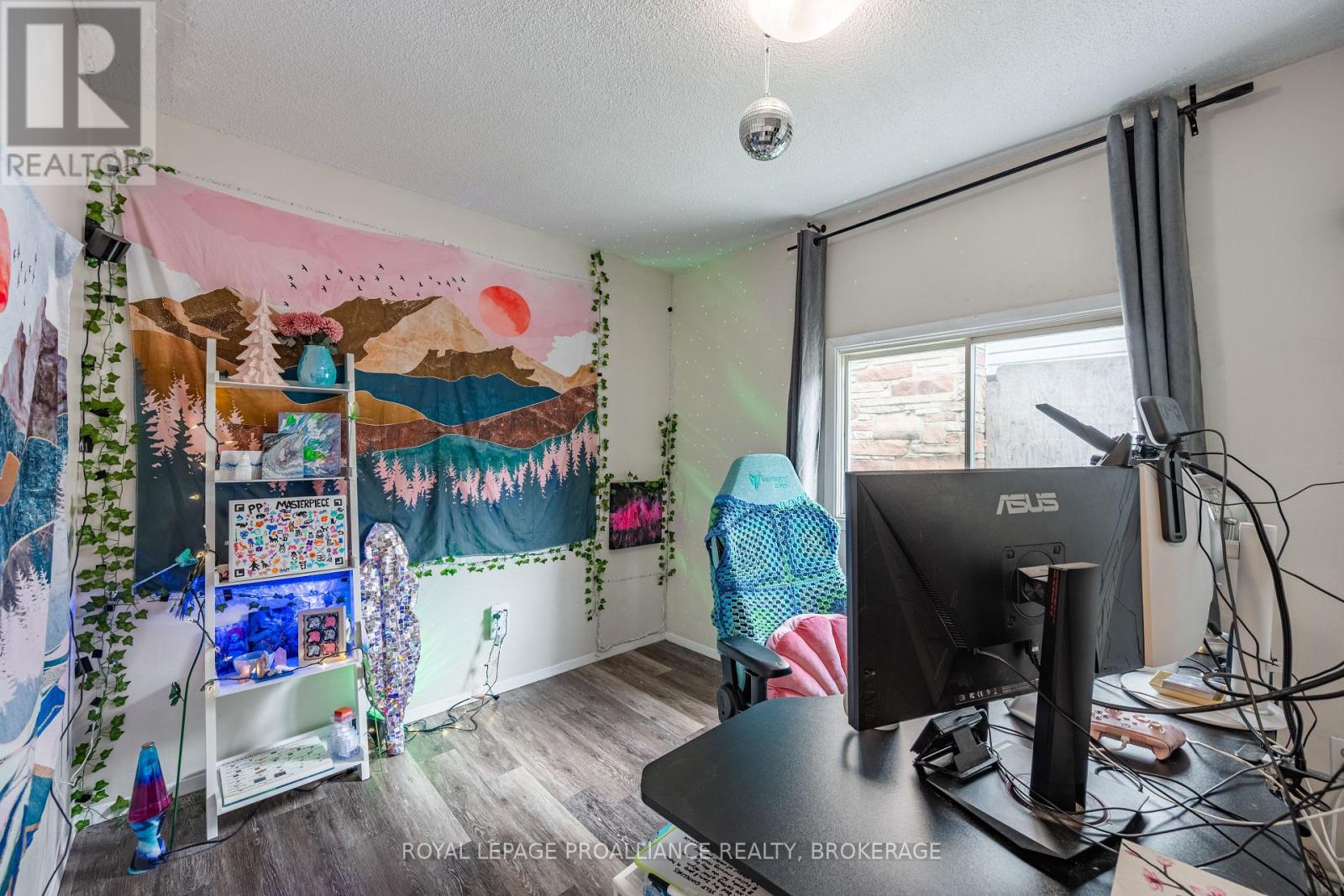 271-273 Rideau Street, Kingston, Ontario  K7K 3A7 - Photo 30 - X12381135