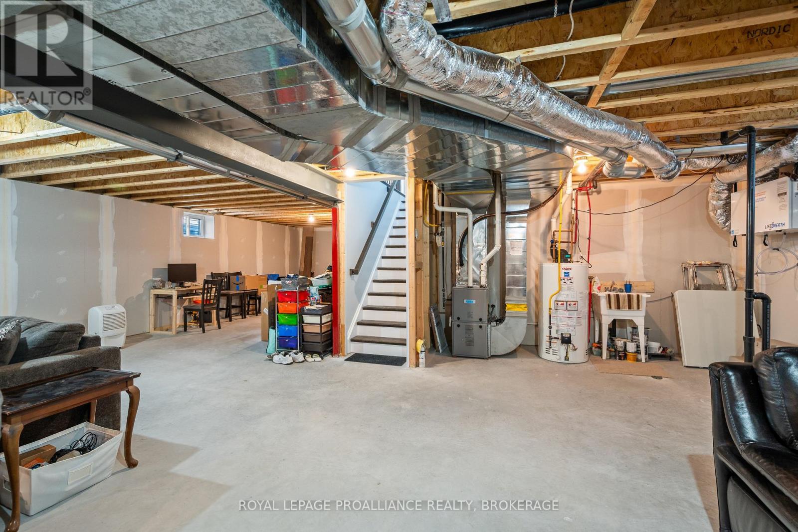 60 Potter Drive, Loyalist, Ontario K0H 2H0 - Photo 24 - X12383077