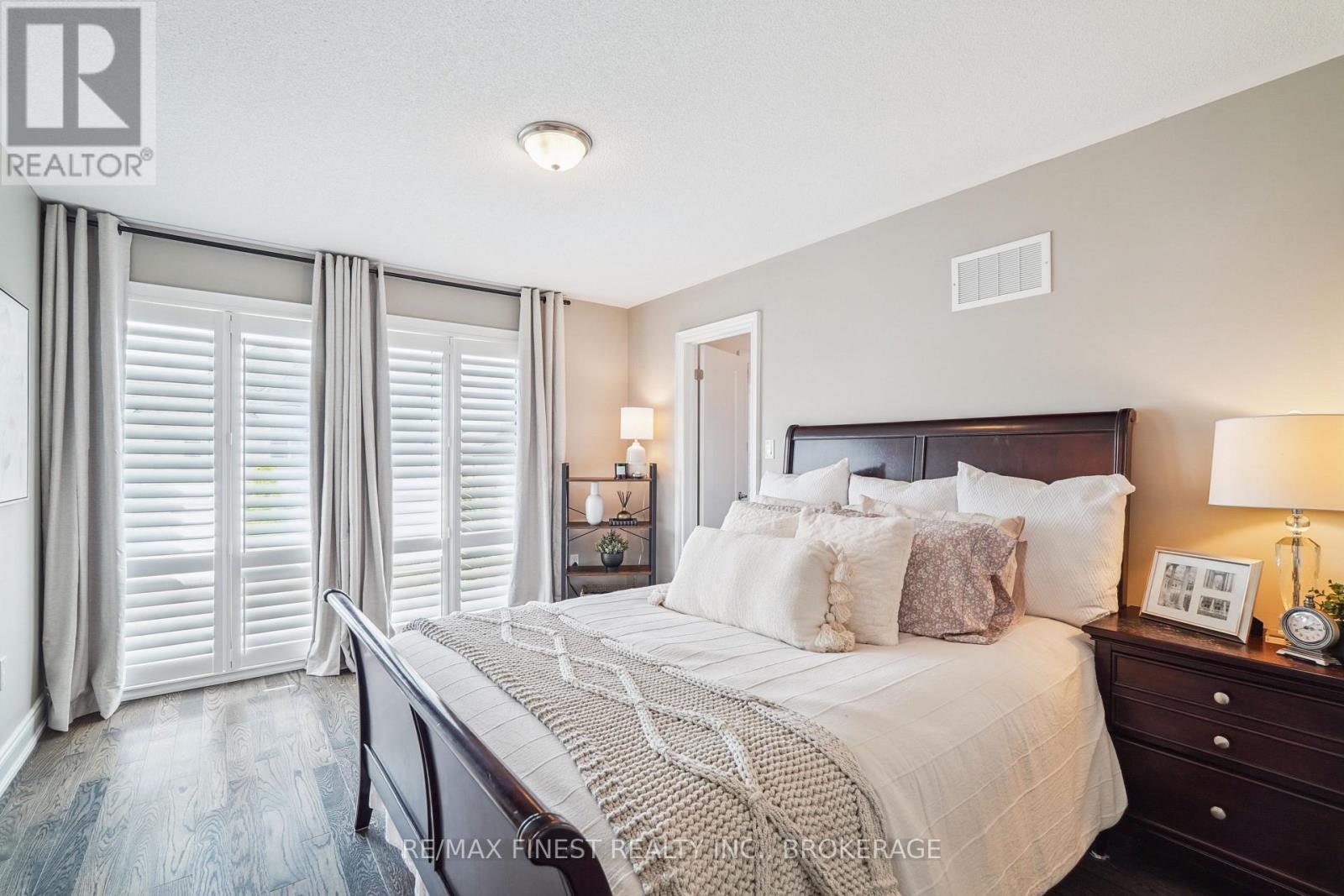 171 Frederick Pearson Street, East Gwillimbury, Ontario  L9N 0Y8 - Photo 28 - N12383372