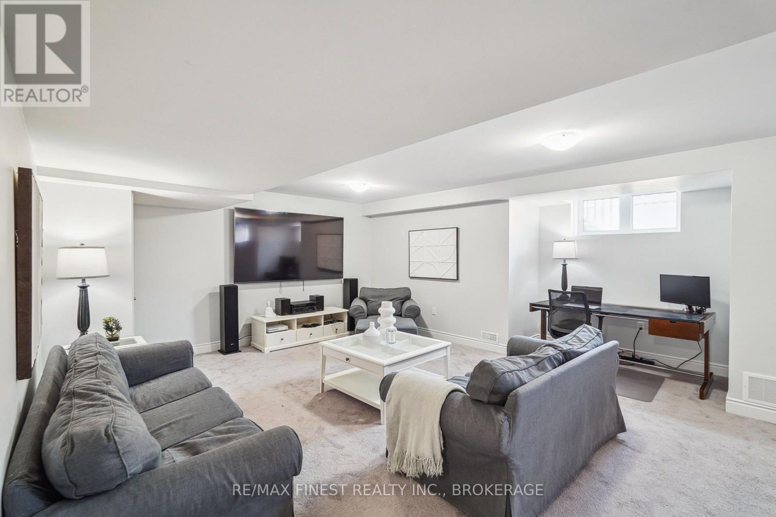 171 Frederick Pearson Street, East Gwillimbury, Ontario  L9N 0Y8 - Photo 36 - N12383372
