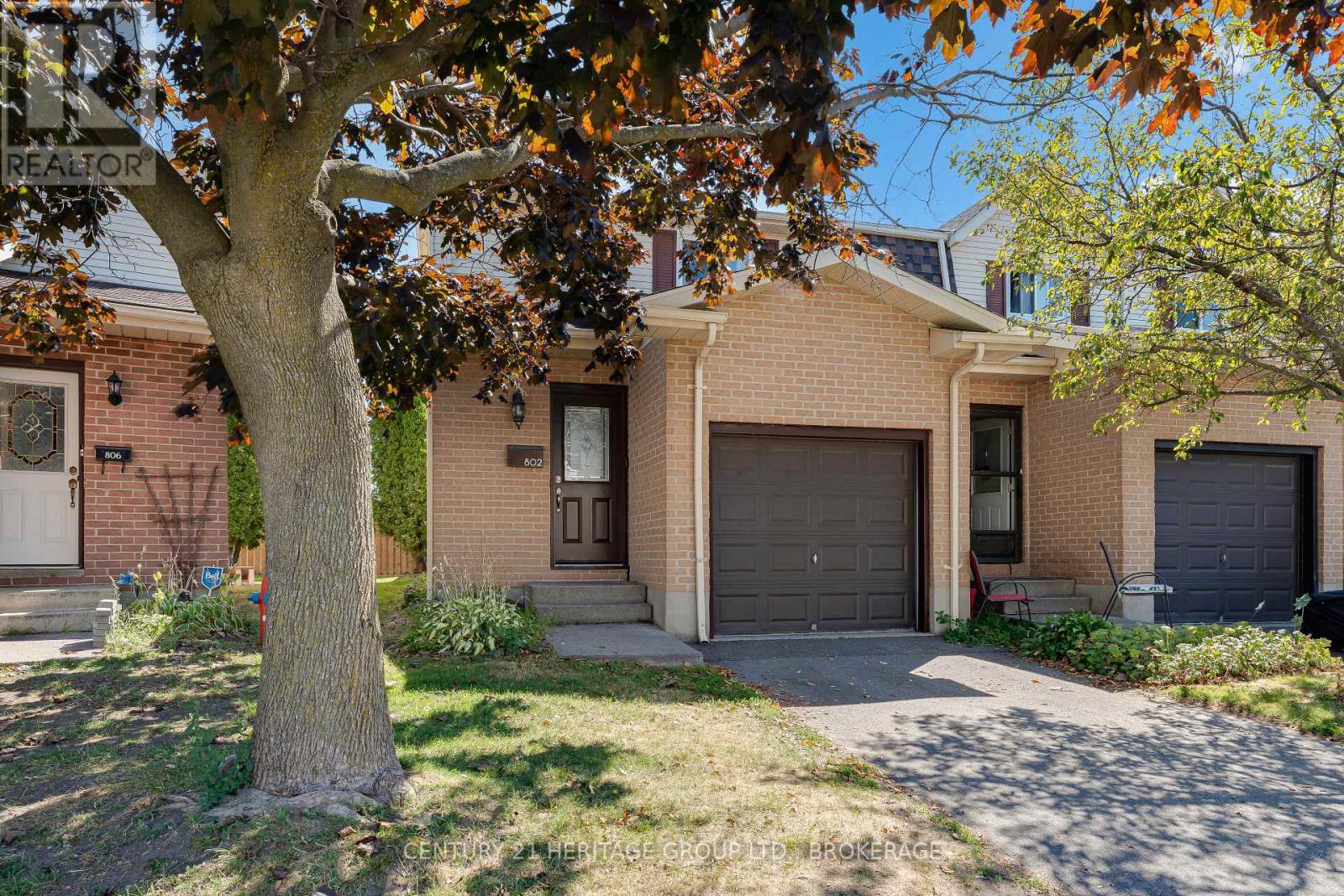 802 DATZELL LANE W, Kingston, Ontario