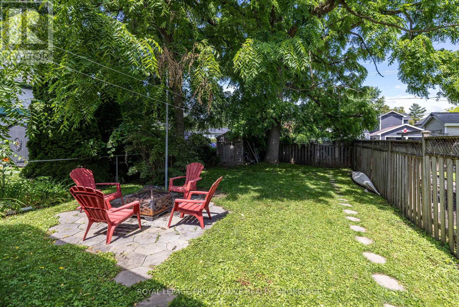 122 South Street, Gananoque, Ontario  K7G 1A2 - Photo 25 - X12384295