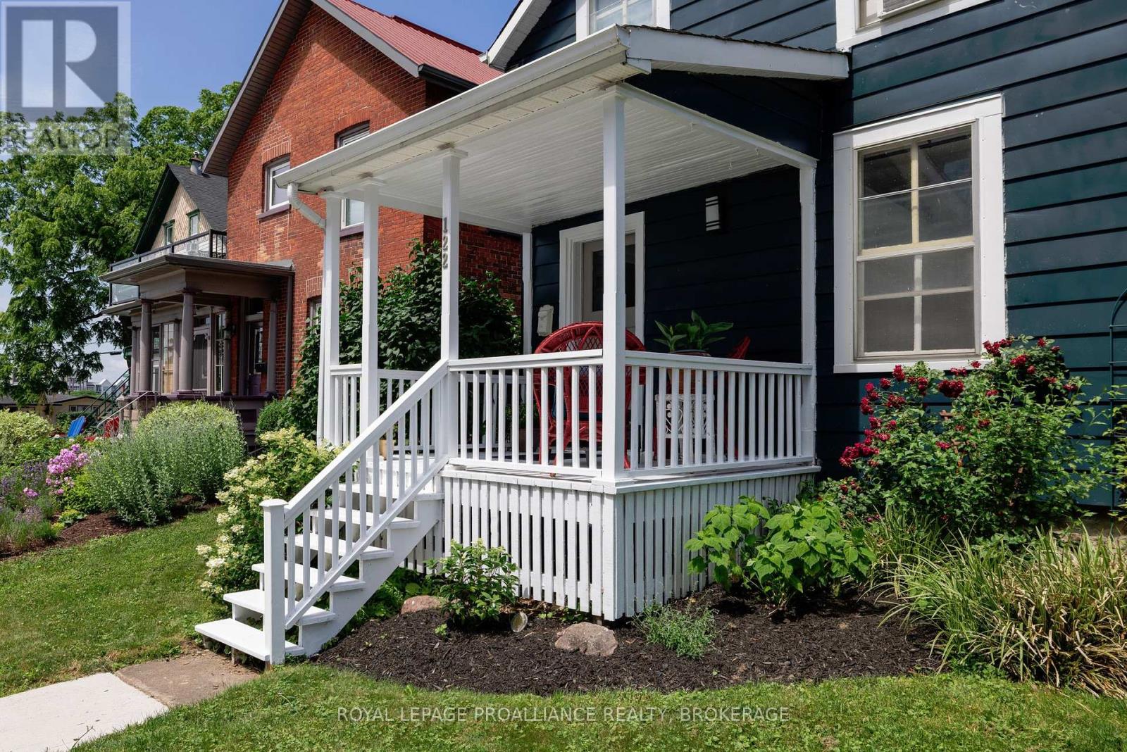 122 South Street, Gananoque, Ontario  K7G 1A2 - Photo 3 - X12384295