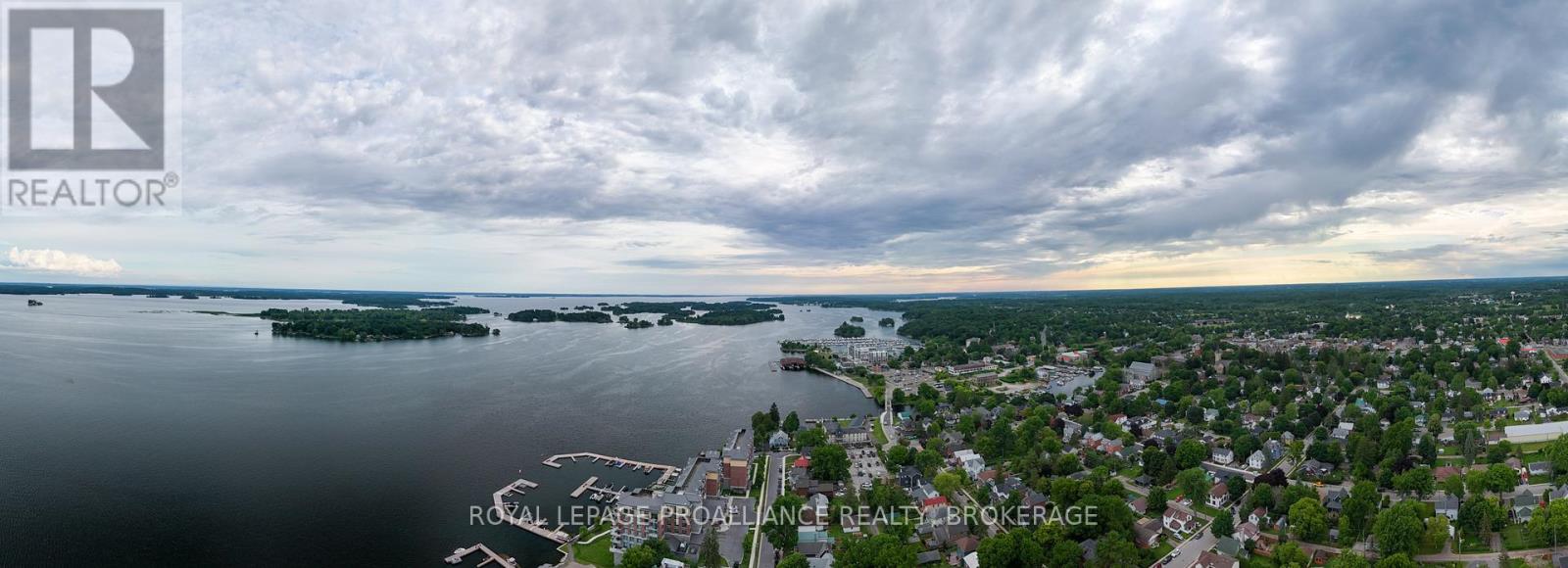 122 South Street, Gananoque, Ontario  K7G 1A2 - Photo 39 - X12384295