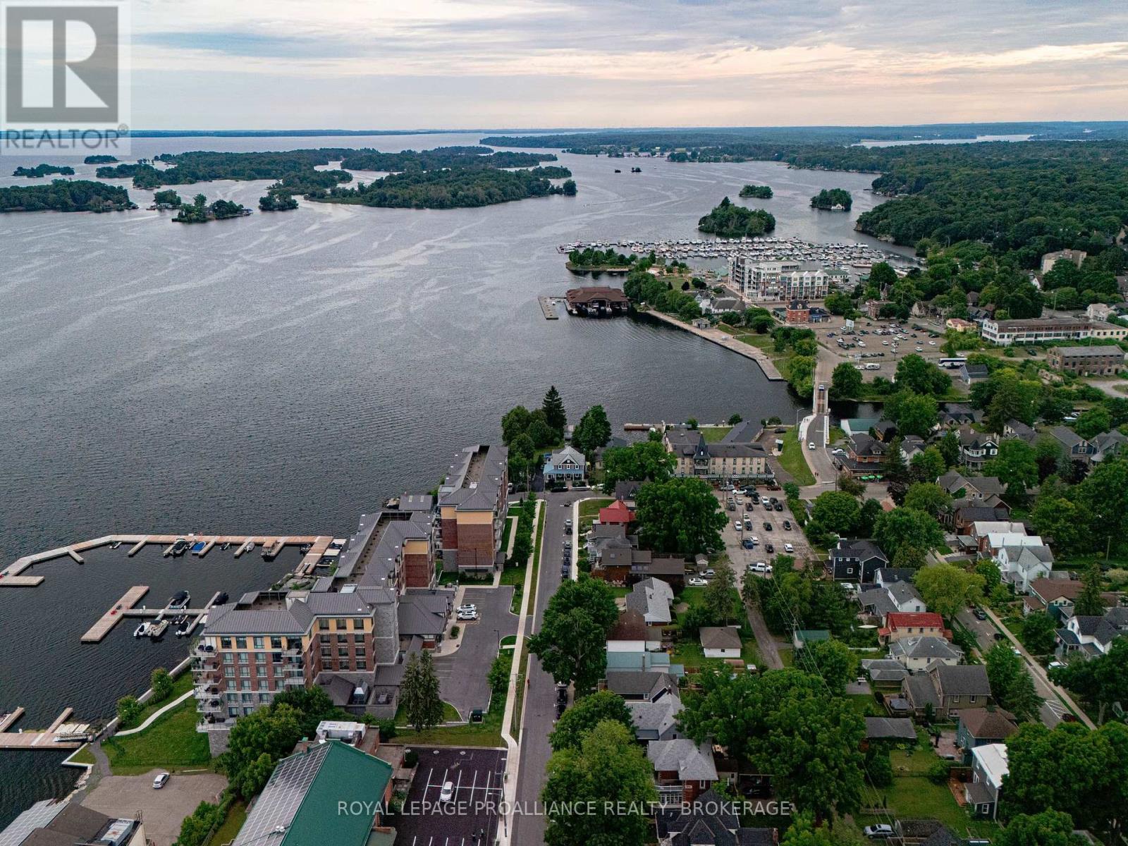 122 South Street, Gananoque, Ontario  K7G 1A2 - Photo 43 - X12384295