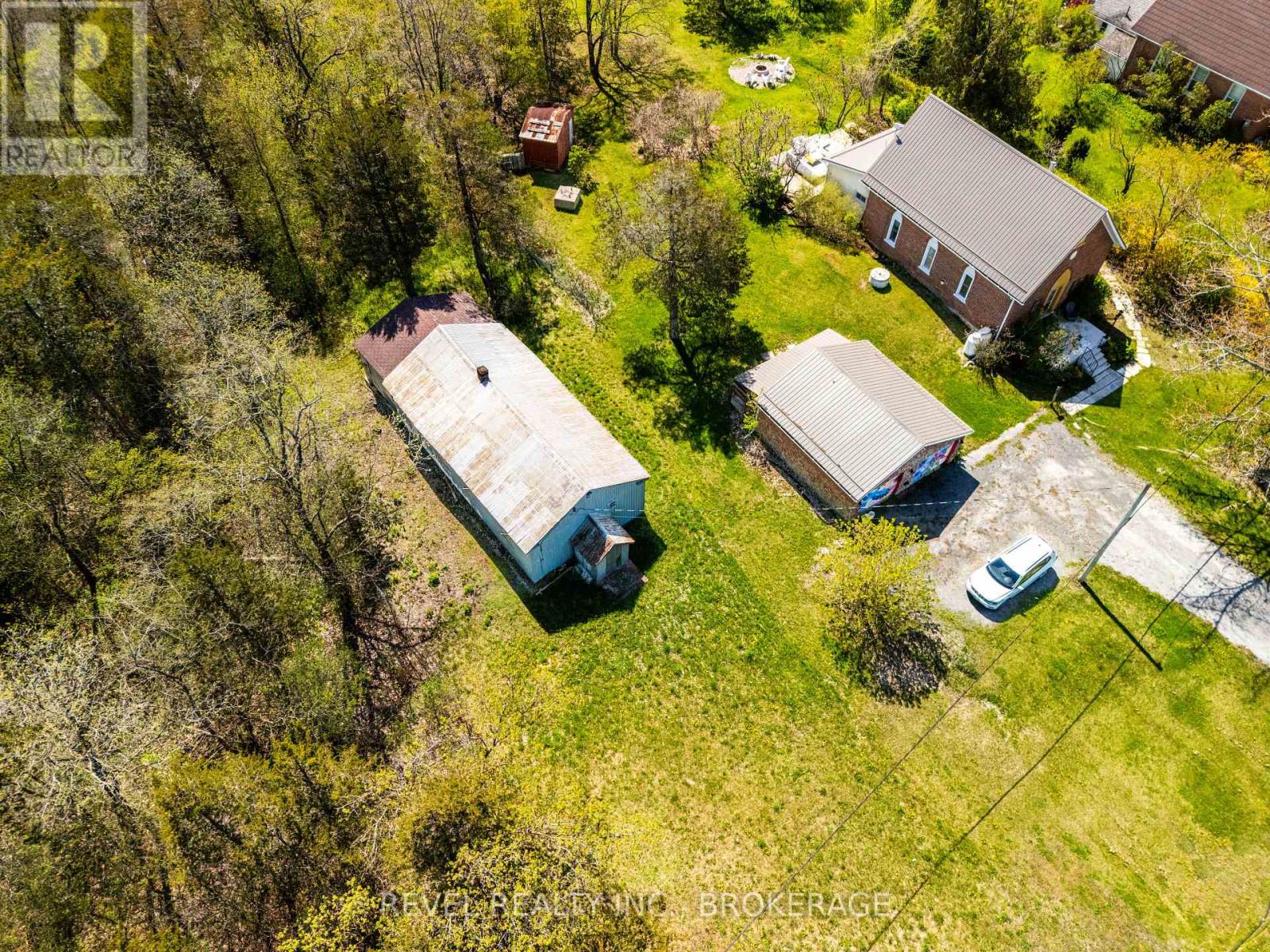 2186 Highway 49 Highway, Prince Edward County, Ontario K0K 2T0 - Photo 12 - X12385662