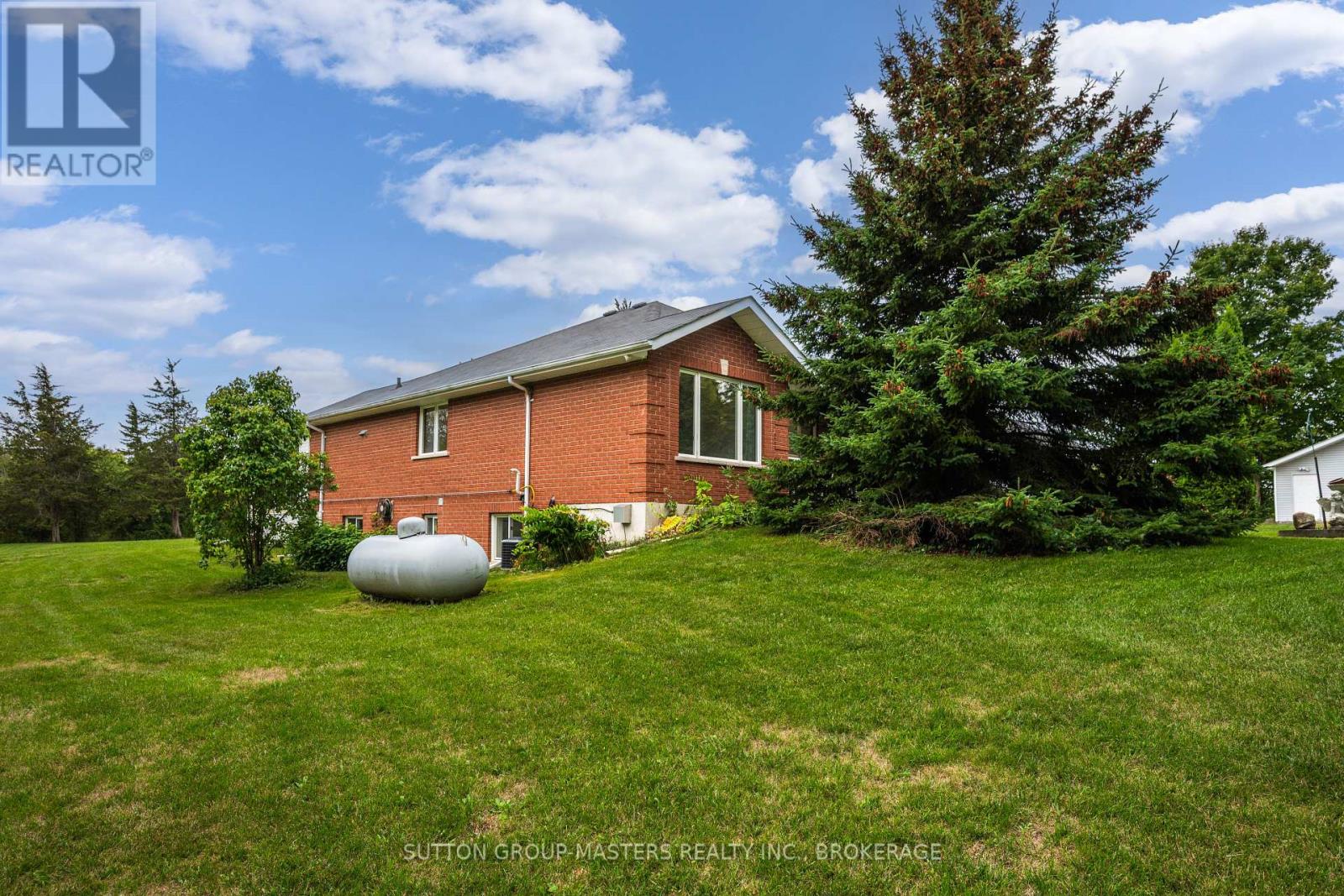931 Powerline Road, Quinte West, Ontario  K8V 5P7 - Photo 7 - X12387489
