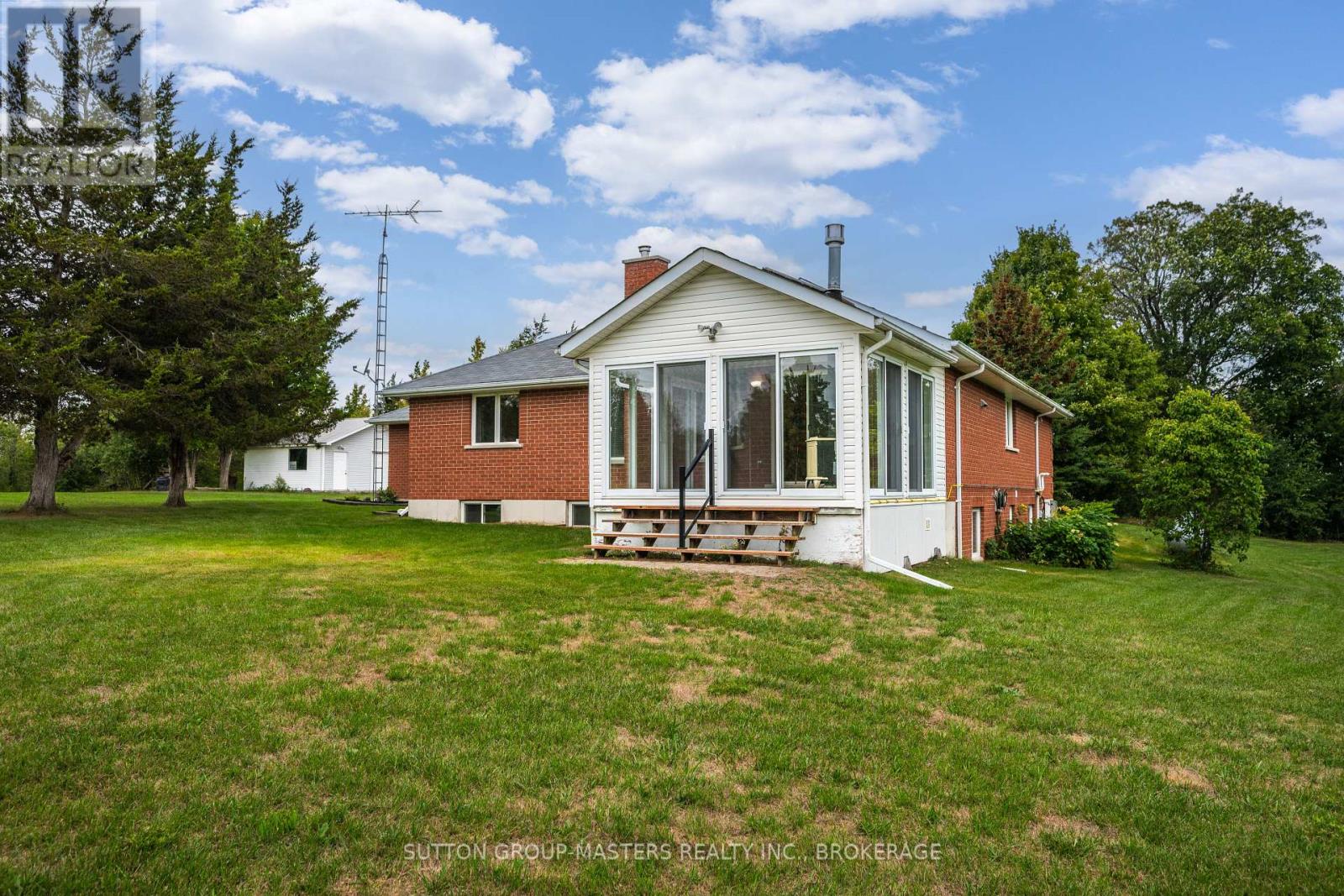 931 Powerline Road, Quinte West, Ontario  K8V 5P7 - Photo 8 - X12387489
