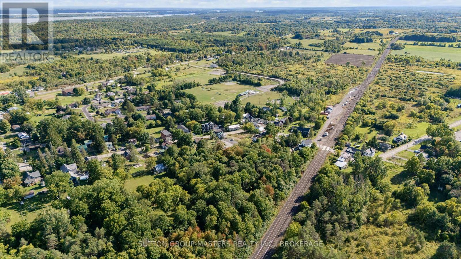 45 Quabbin Road, Front Of Yonge, Ontario K0E 1R0 - Photo 38 - X12388347