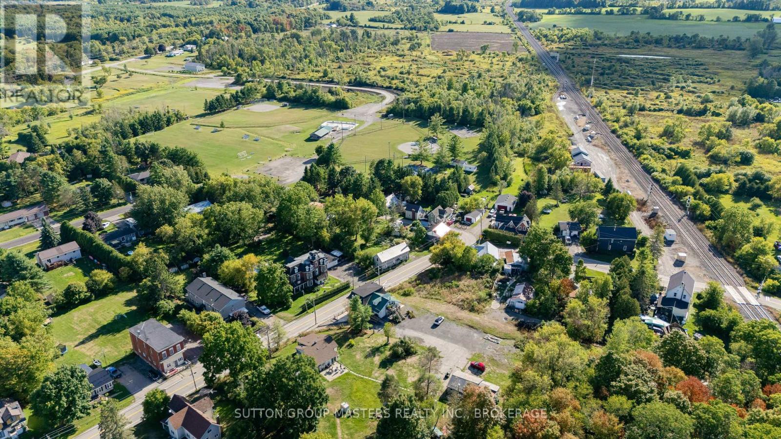 45 Quabbin Road, Front Of Yonge, Ontario K0E 1R0 - Photo 41 - X12388347