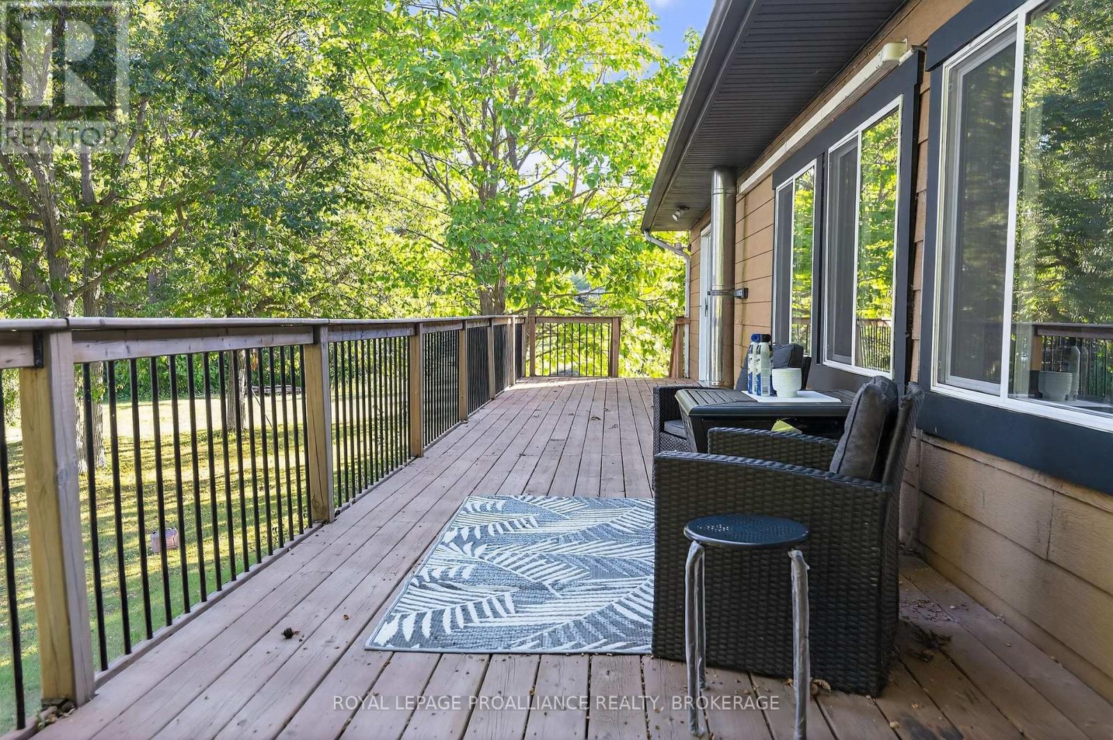 225 Johnson Bay Lane, Frontenac Islands, Ontario K7G 2V6 - Photo 29 - X12388567