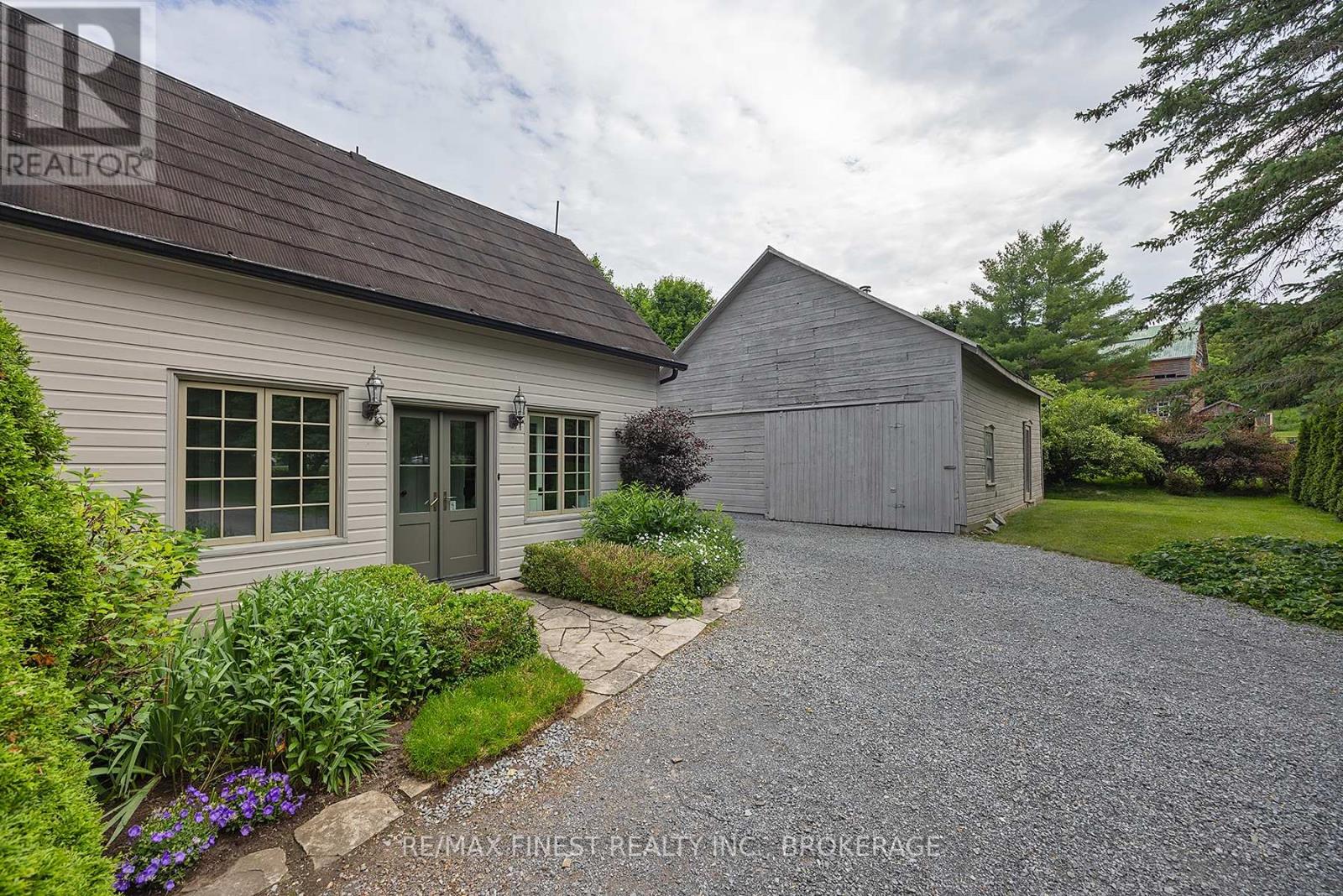 187 Simmons Road, Loyalist, Ontario  K0H 2H0 - Photo 47 - X12389493