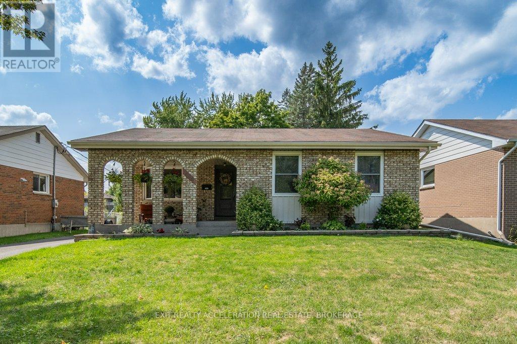 286 BARRETT BOULEVARD, Greater Napanee, Ontario