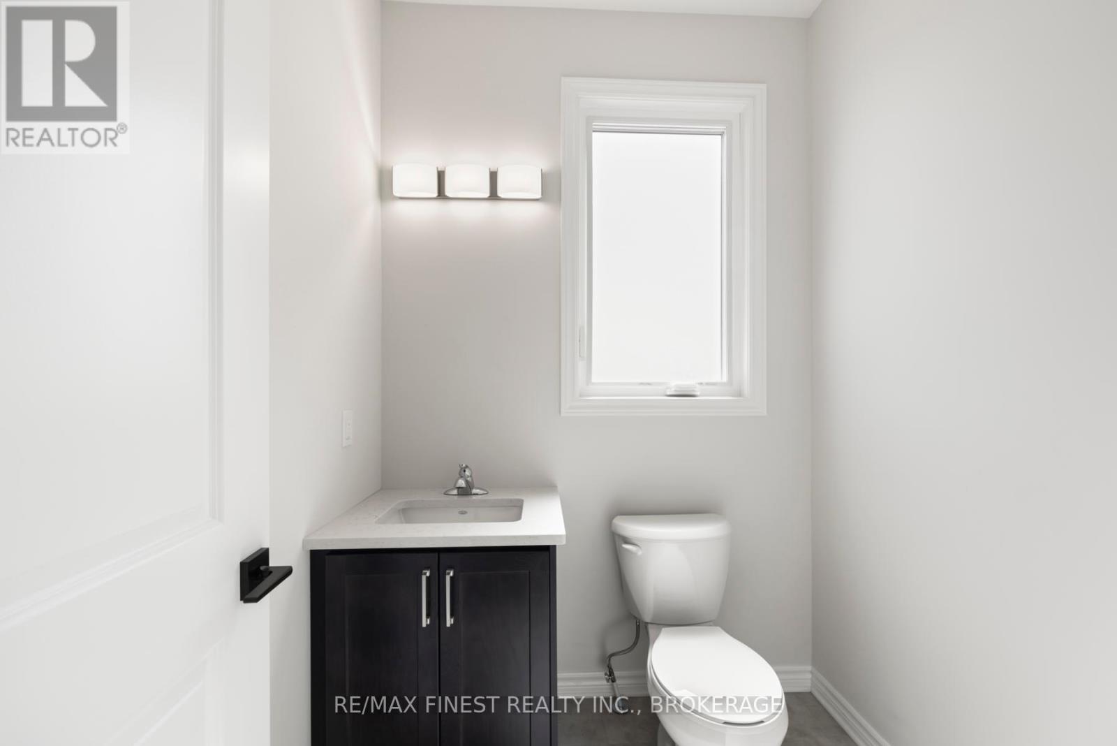 1315 Turnbull Way, Kingston, Ontario K7P 0T3 - Photo 12 - X12391626