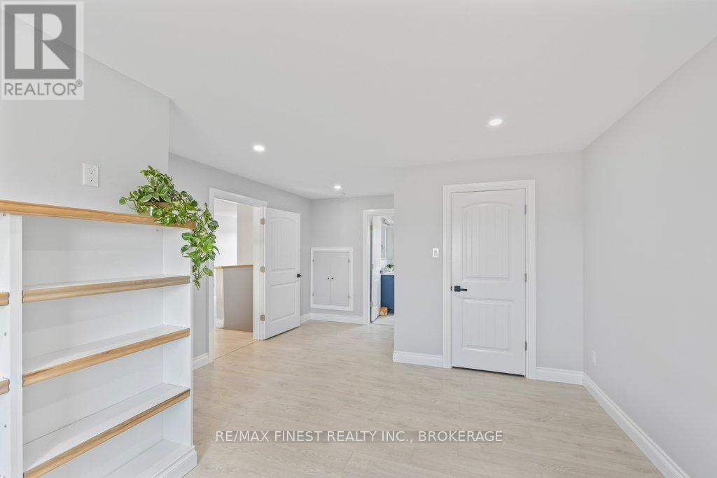 952 County Road 6, Loyalist, Ontario  K0H 2H0 - Photo 36 - X12391660