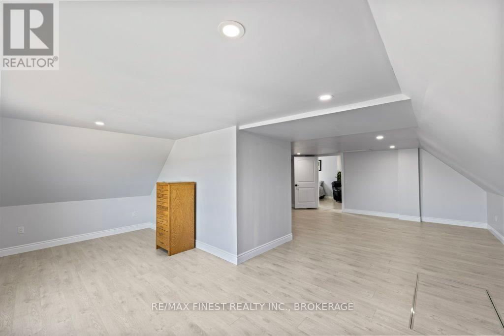 952 County Road 6, Loyalist, Ontario  K0H 2H0 - Photo 42 - X12391660