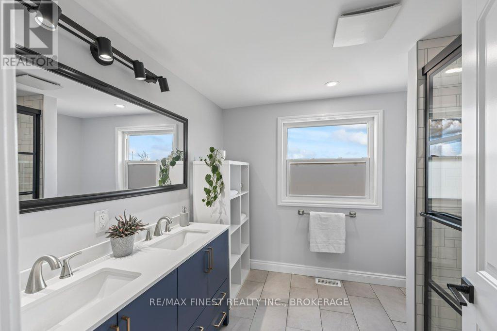 952 County Road 6, Loyalist, Ontario  K0H 2H0 - Photo 46 - X12391660