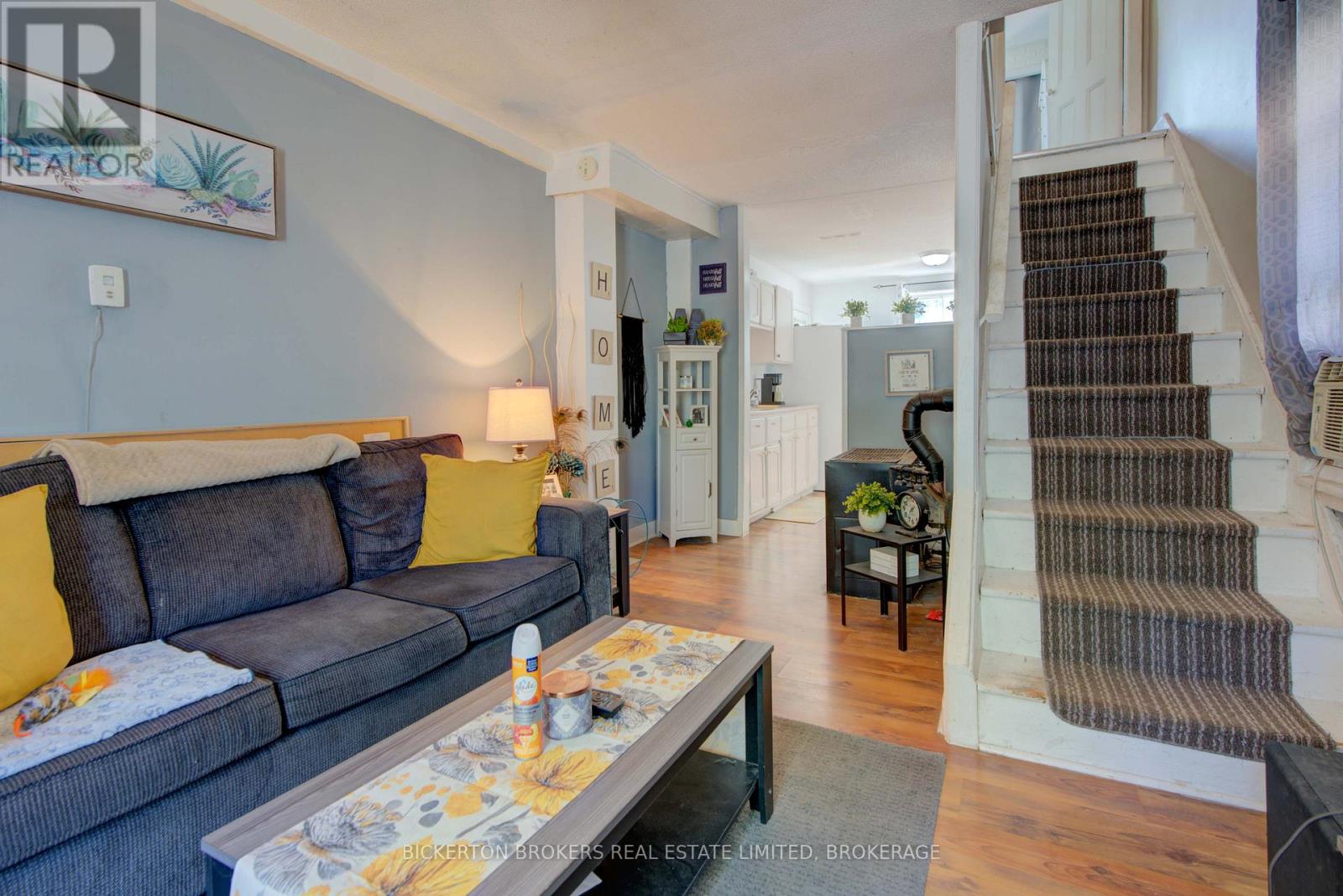 212-214 Garden Street, Gananoque, Ontario K7G 1J2 - Photo 14 - X12392049