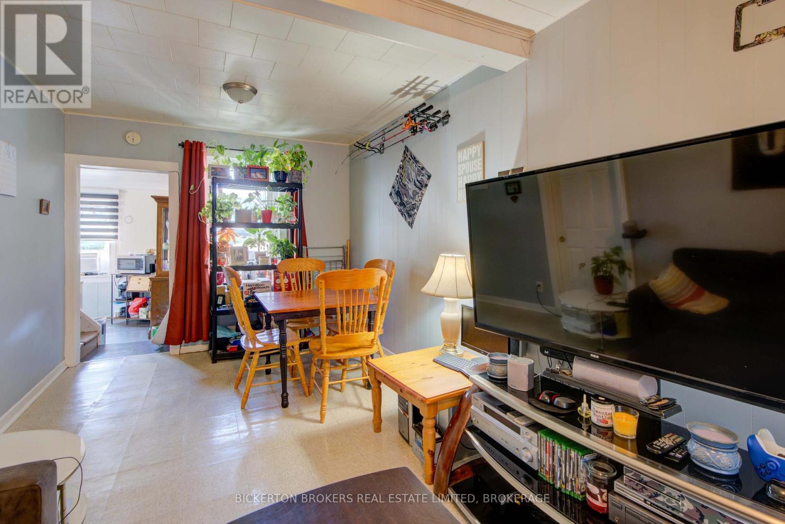 212-214 Garden Street, Gananoque, Ontario K7G 1J2 - Photo 17 - X12392049