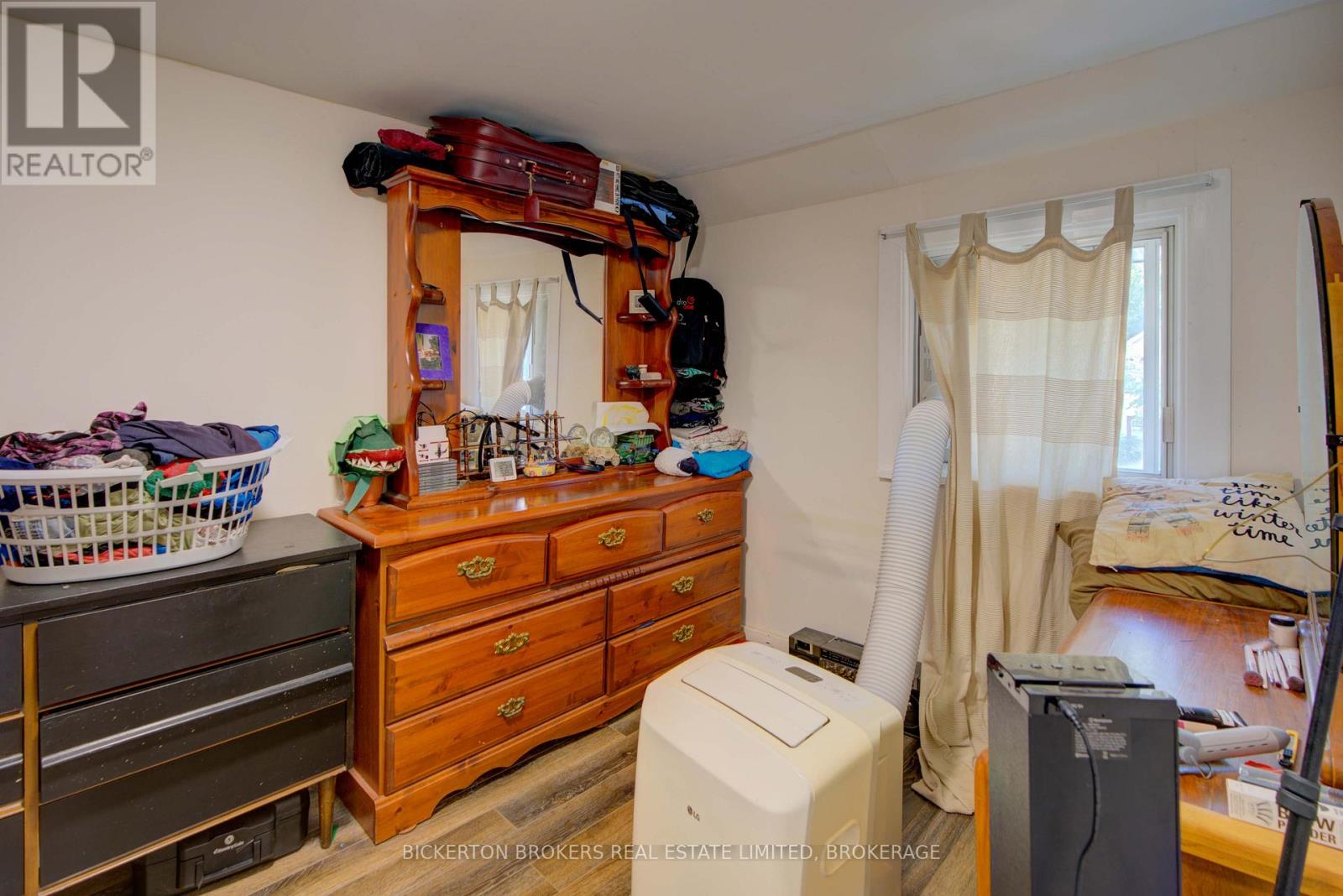 212-214 Garden Street, Gananoque, Ontario K7G 1J2 - Photo 19 - X12392049