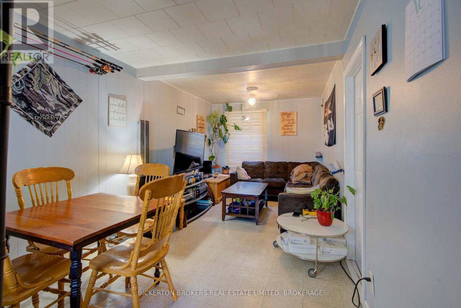 212-214 Garden Street, Gananoque, Ontario K7G 1J2 - Photo 20 - X12392049