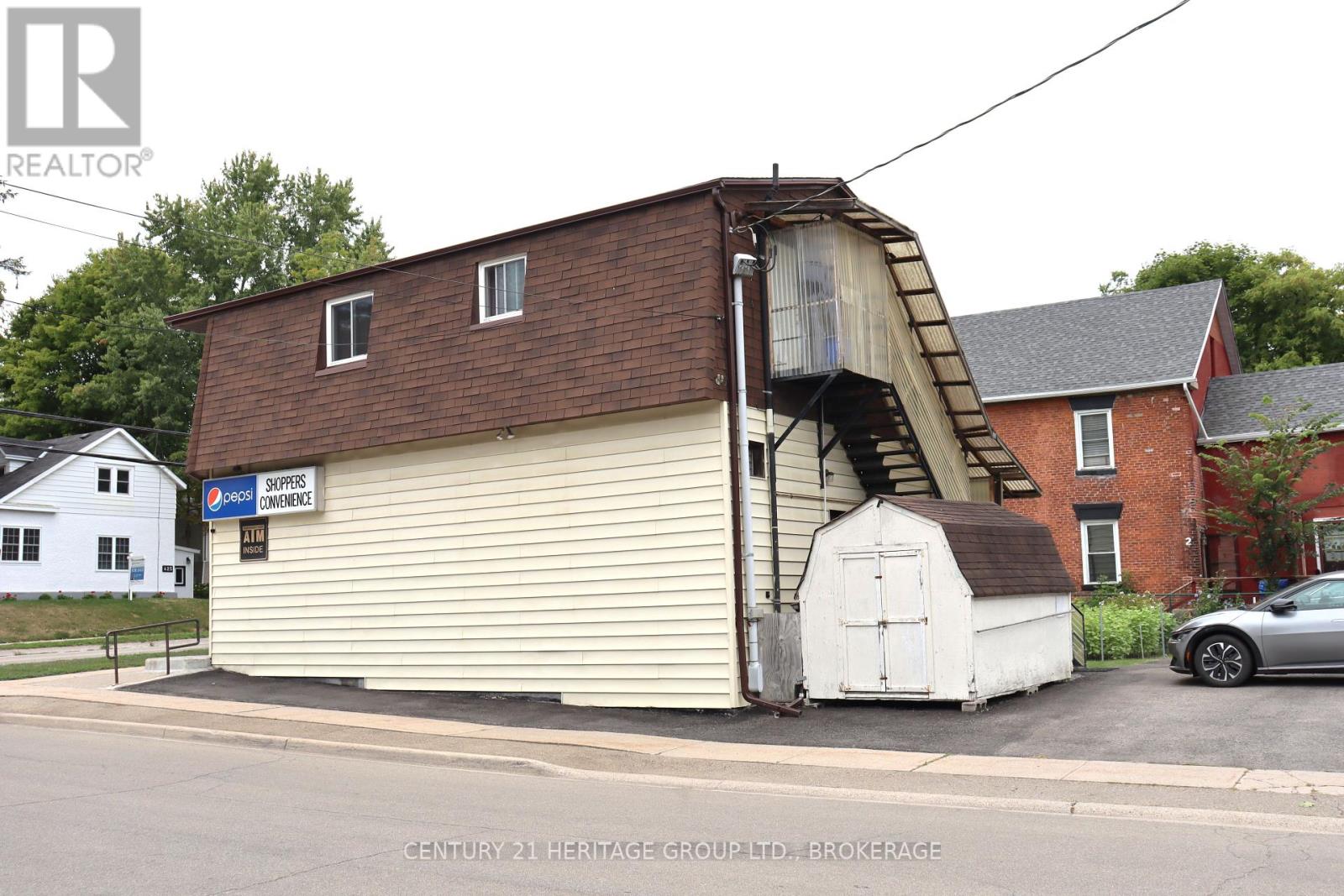 400 King Street W, Gananoque, Ontario  K7G 2G9 - Photo 5 - X12392309