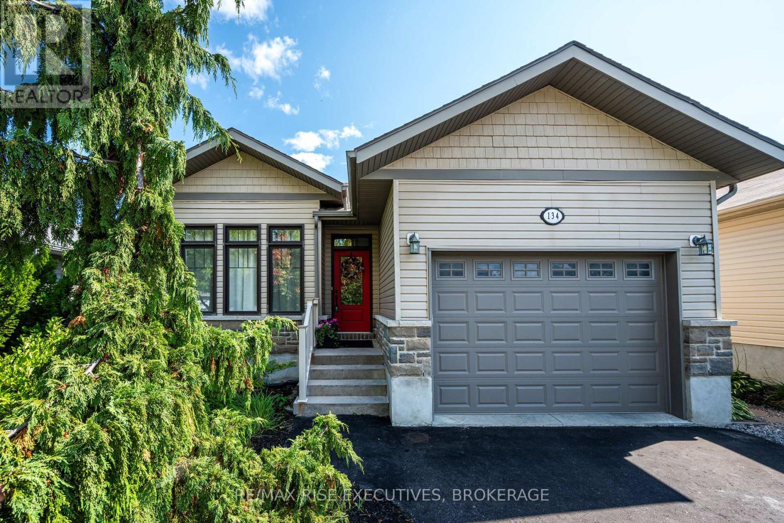 134 ISLANDVIEW DRIVE, Loyalist, Ontario
