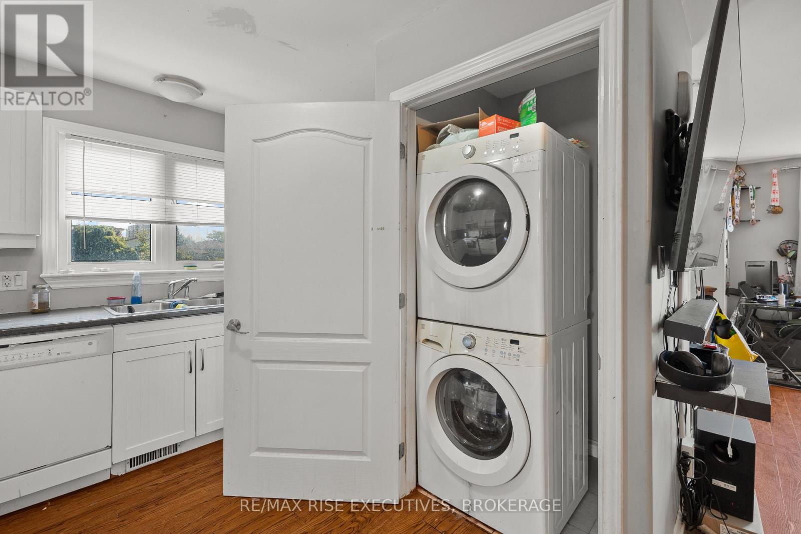 828 Bigham Court, Kingston, Ontario  K7M 7Y4 - Photo 18 - X12394335