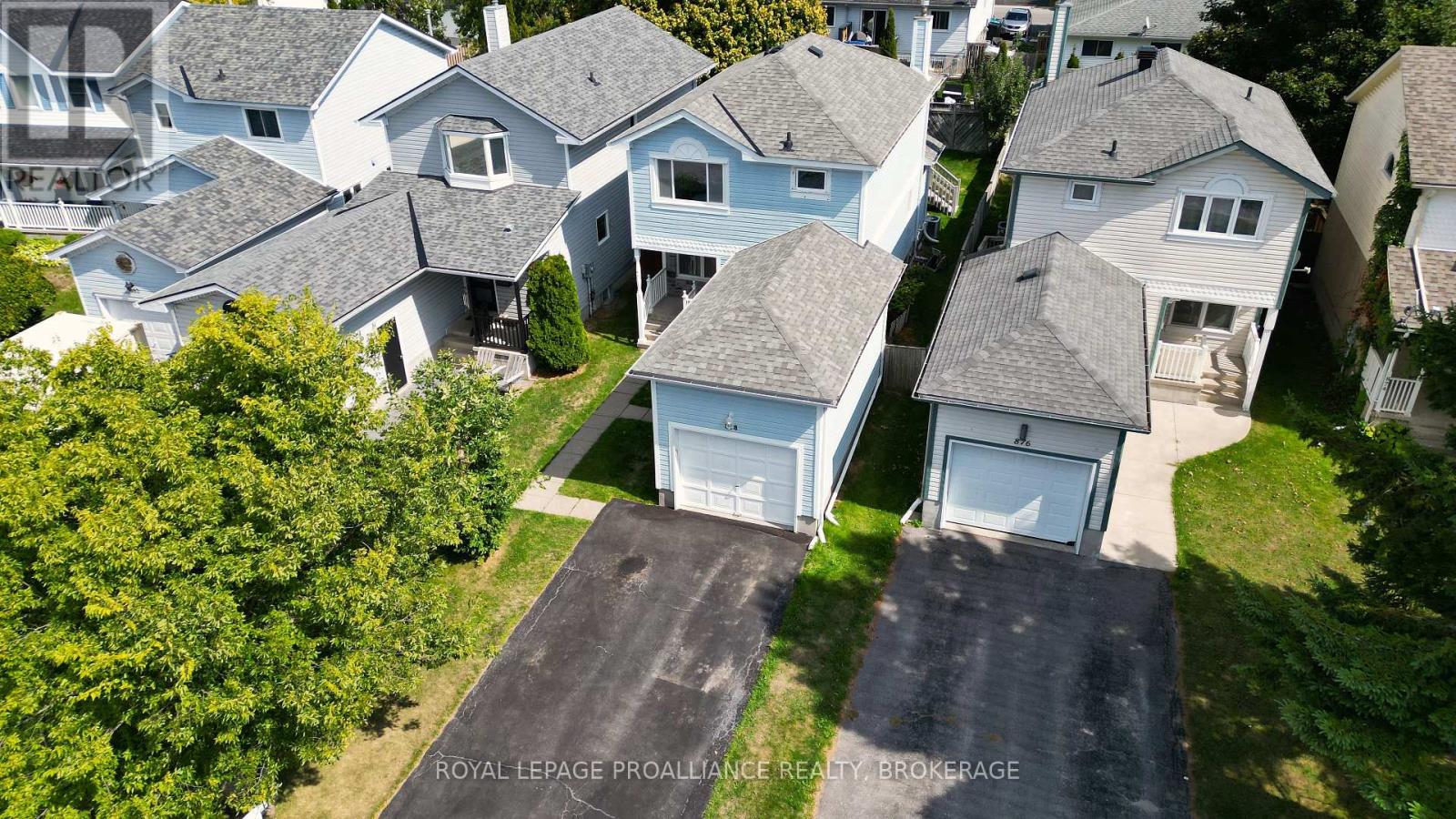 878 Walker Court, Kingston, Ontario  K7M 8L2 - Photo 2 - X12394906
