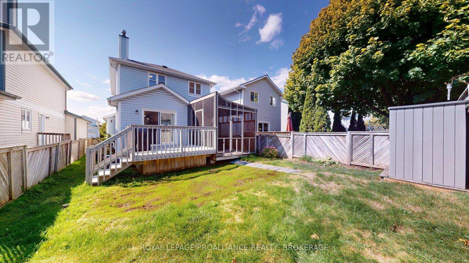 878 Walker Court, Kingston, Ontario  K7M 8L2 - Photo 5 - X12394906