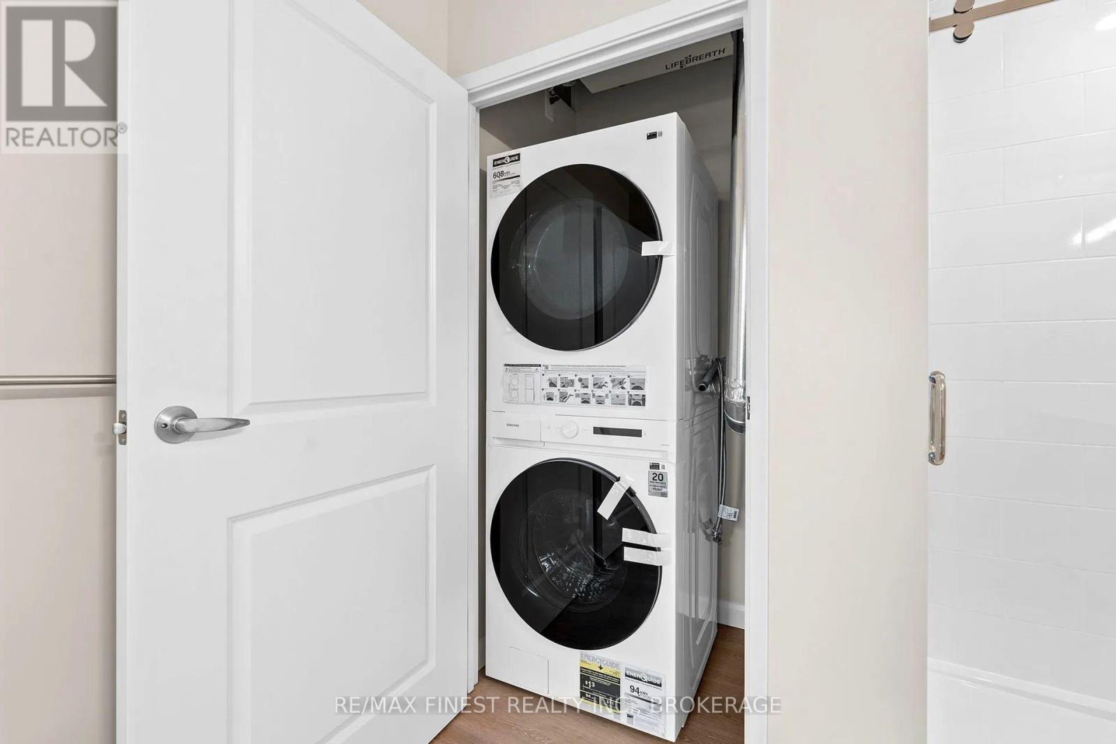 204 - 158 Heritage Park Drive, Greater Napanee, Ontario K7R 3X8 - Photo 13 - X12397444