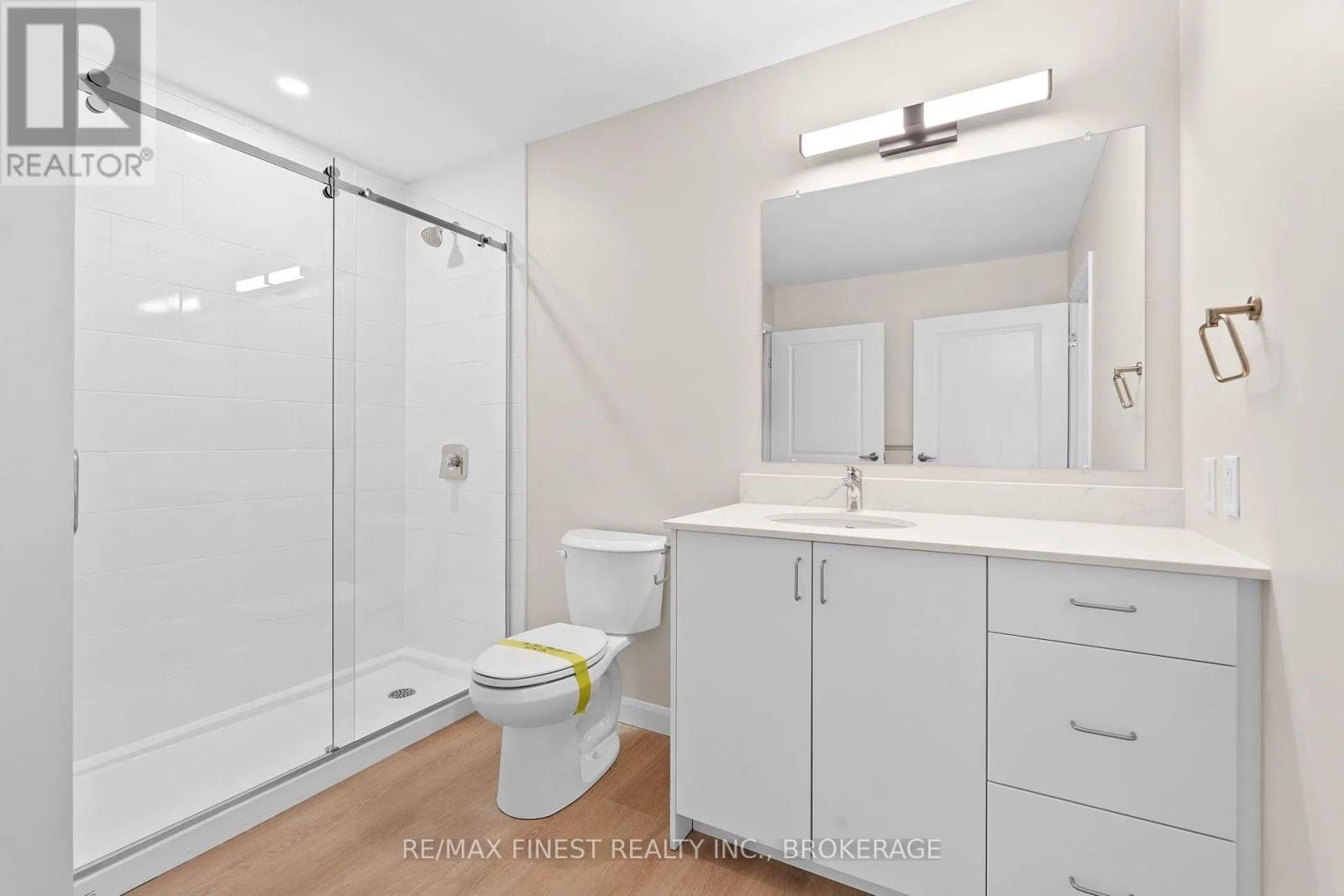 204 - 158 Heritage Park Drive, Greater Napanee, Ontario K7R 3X8 - Photo 14 - X12397444