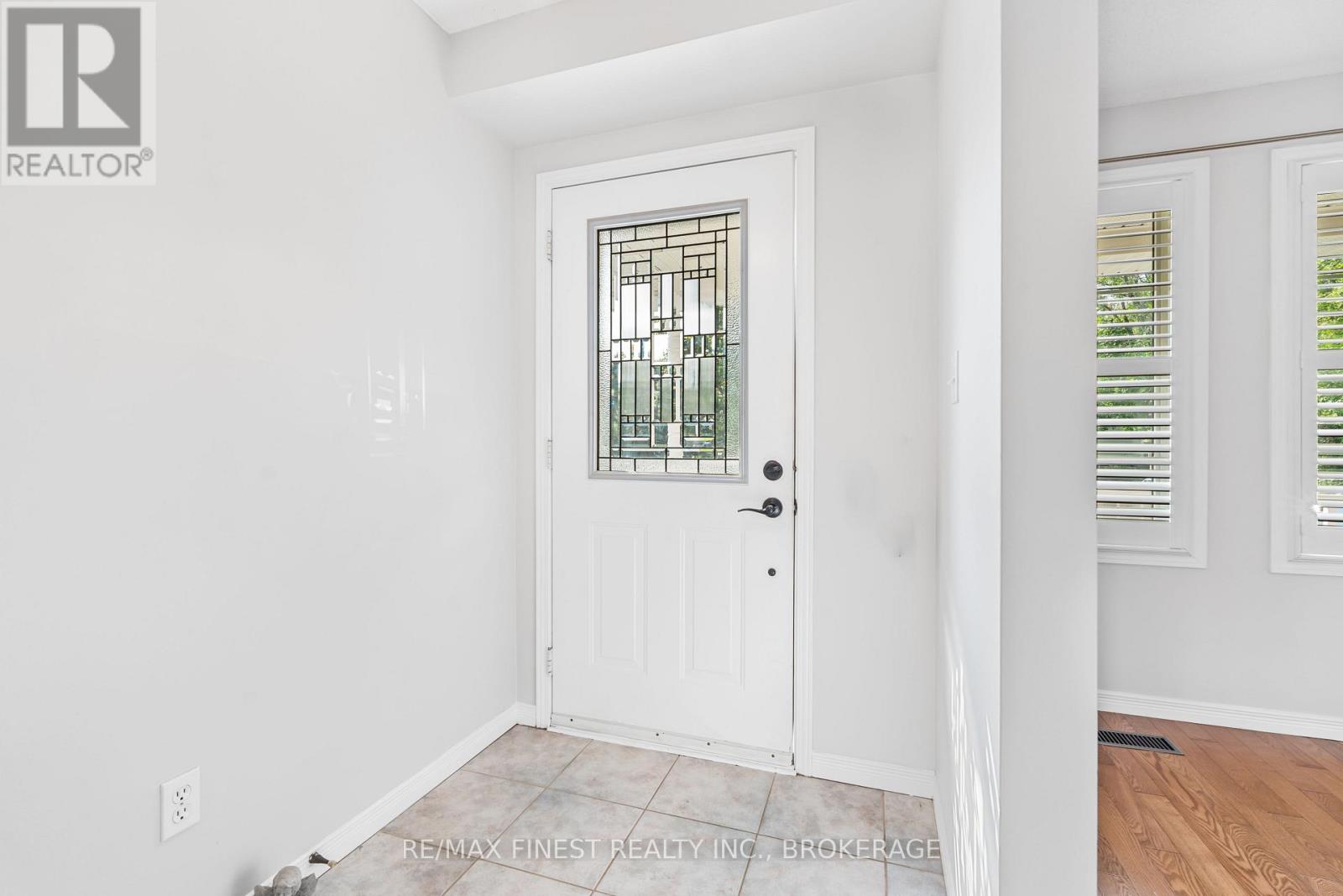66 Dalgleish Avenue, Kingston, Ontario  K7K 7E1 - Photo 5 - X12397574