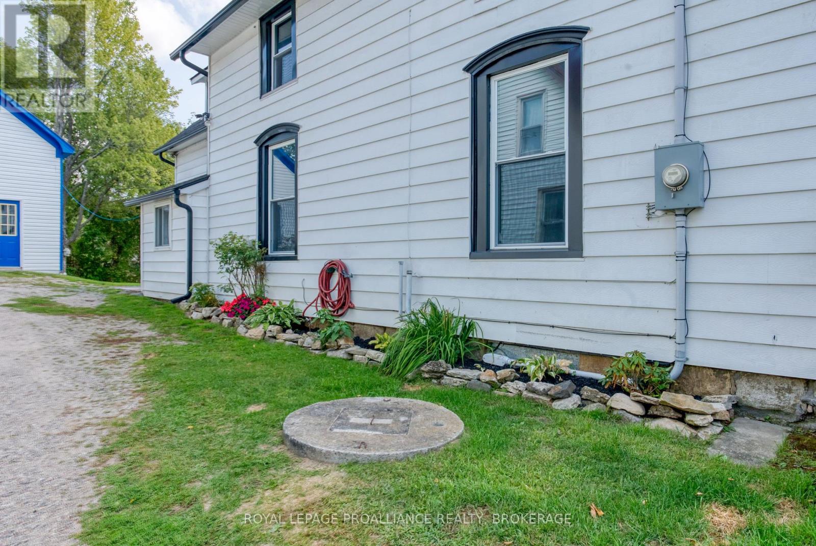 13 Kingston Street, Rideau Lakes, Ontario K0G 1E0 - Photo 7 - X12400104