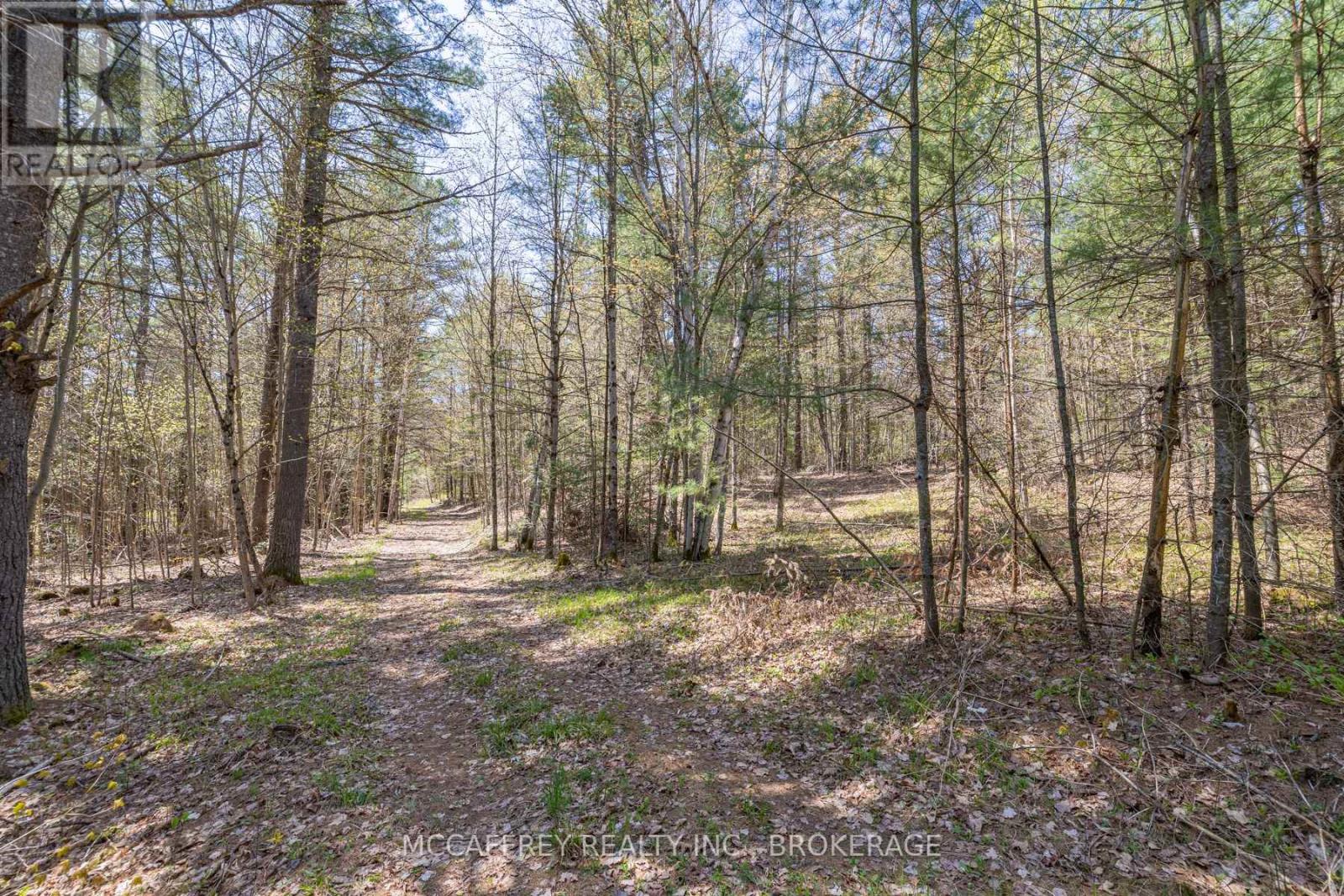 1088 Kashwakamak Lake Road, Frontenac, Ontario K0H 1B0 - Photo 33 - X12400172