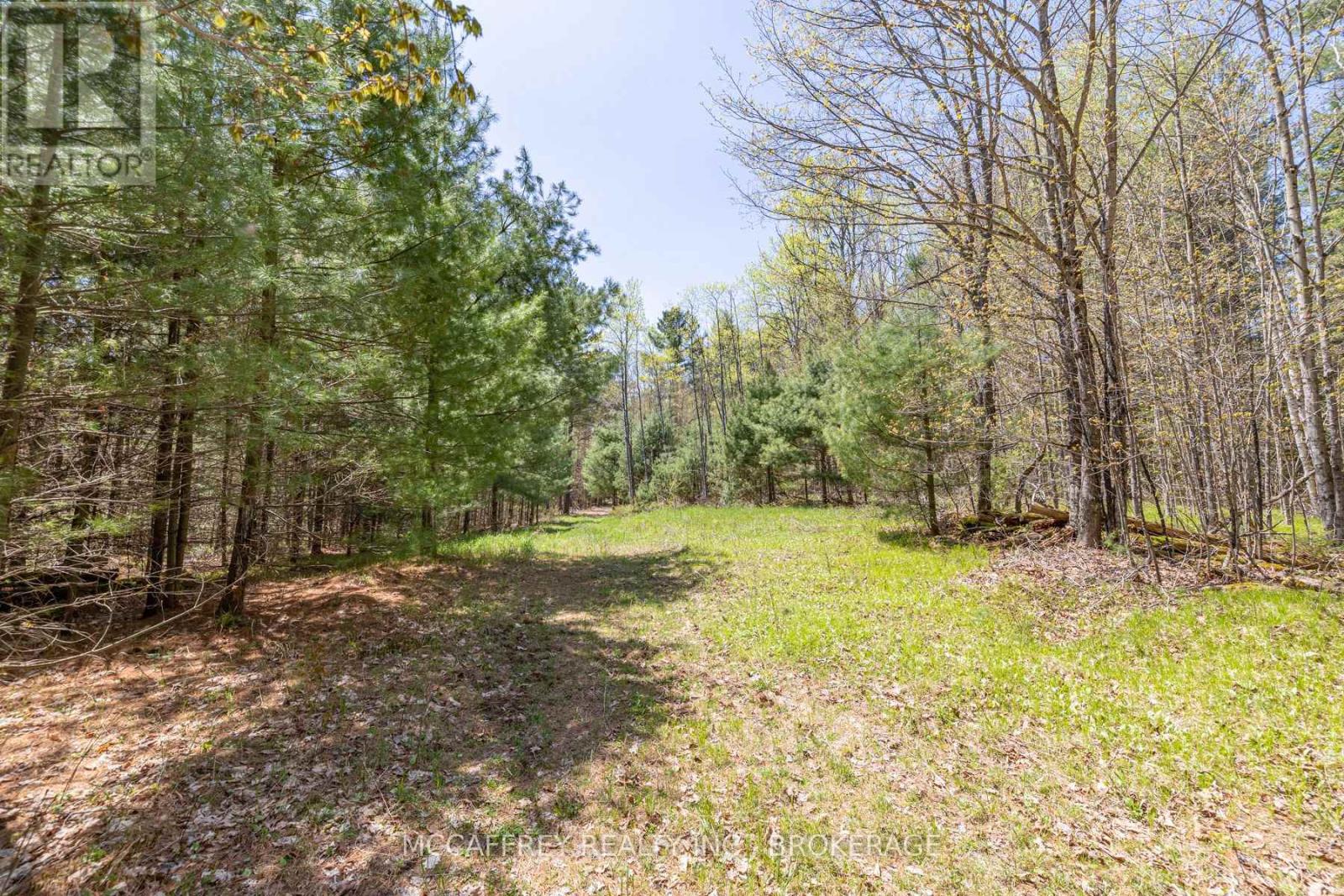 1088 Kashwakamak Lake Road, Frontenac, Ontario K0H 1B0 - Photo 34 - X12400172